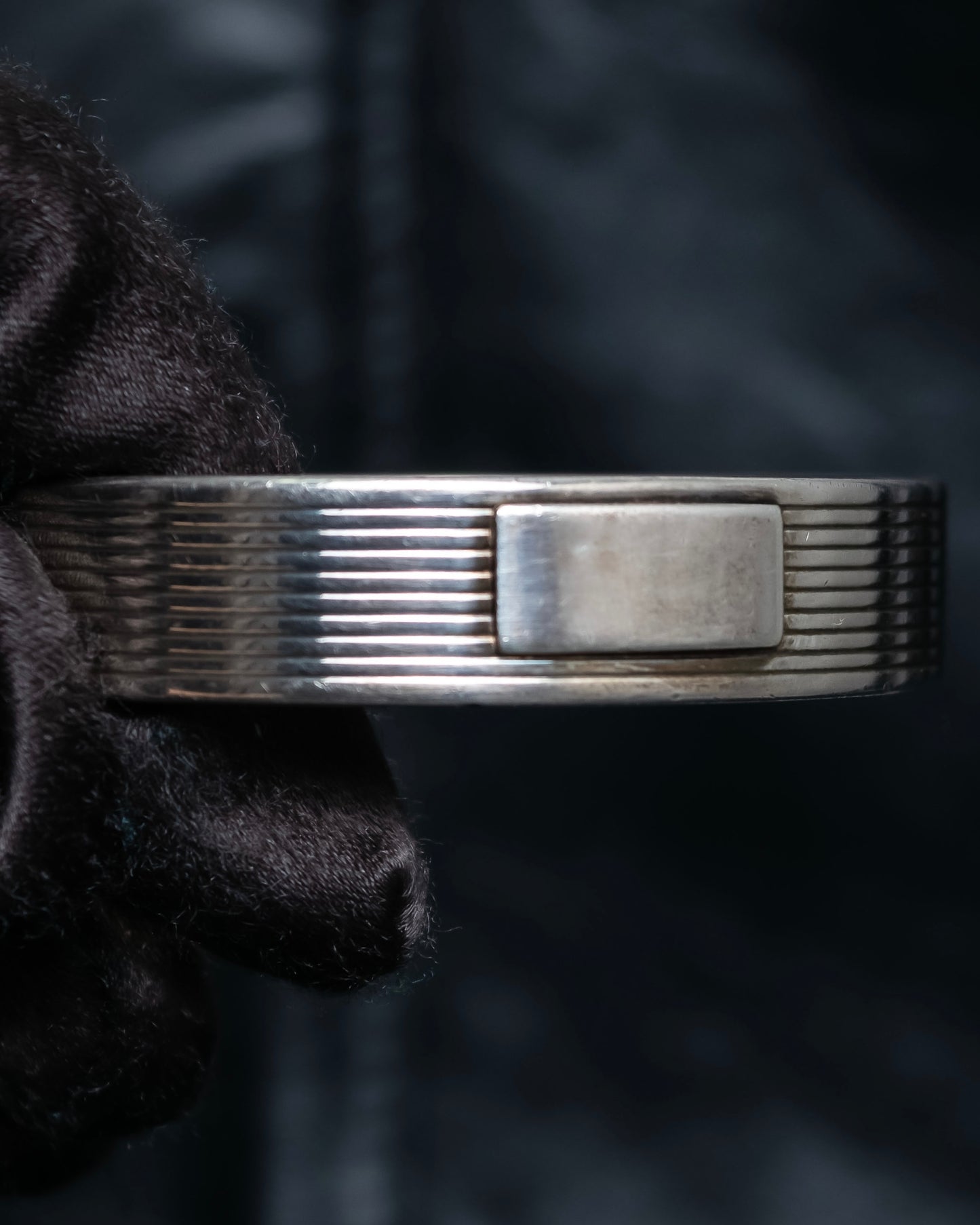 "GUCCI" Border motif silver bangle