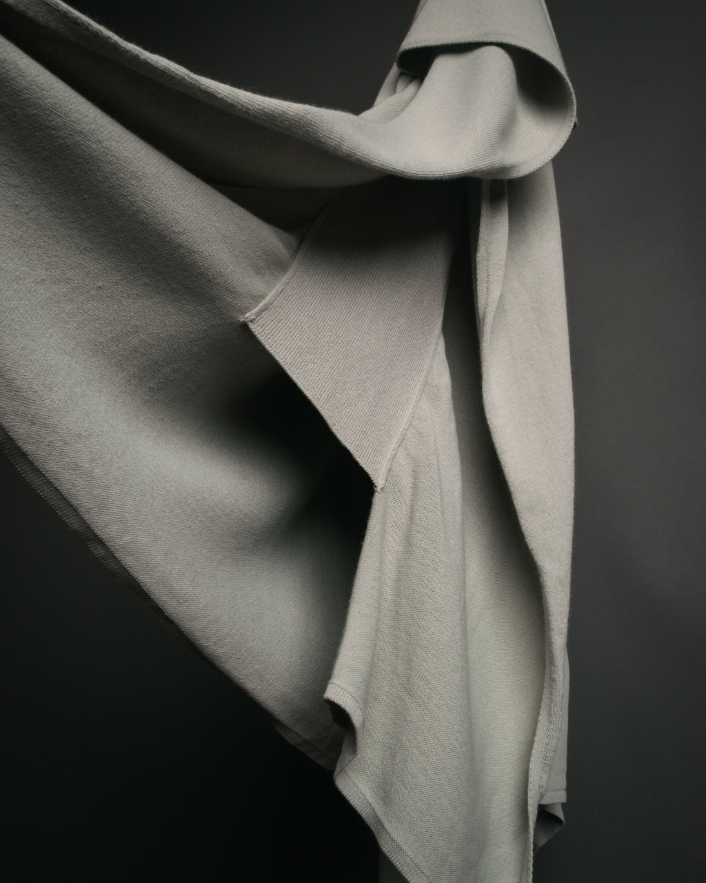 “Maison Margiela” 2015SS deconstructed cape knit top