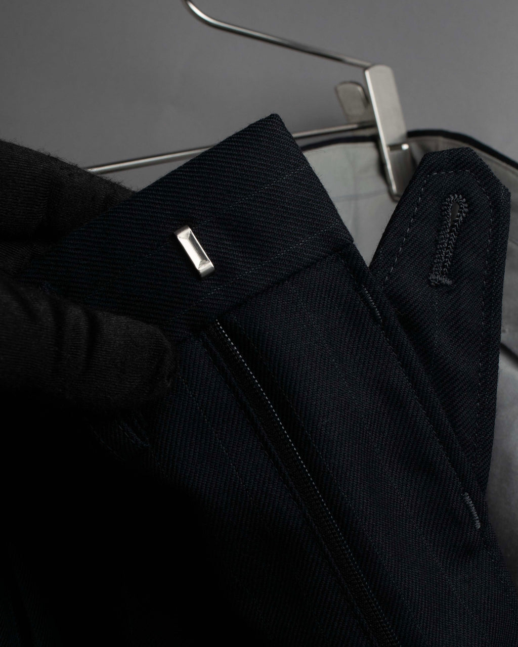 "YVES SAINT LAURENT" 00's shadow stripe pattern beautiful tailoring set up