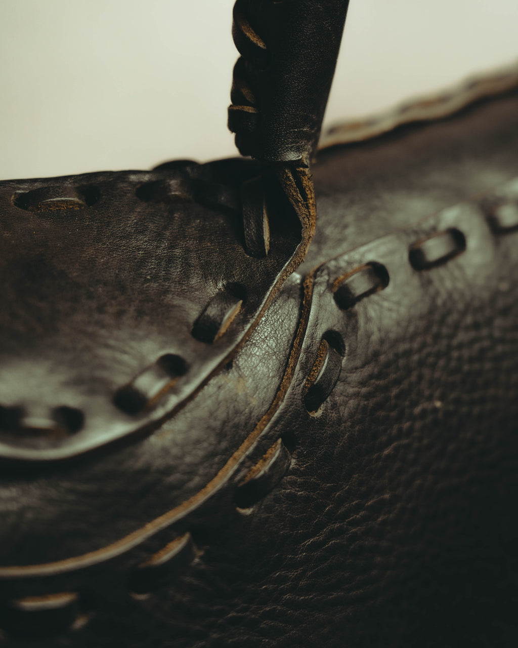 -SPECIAL- “FENDI” 80’s-90’s Coat of arms embossed whipstitched leather handbag