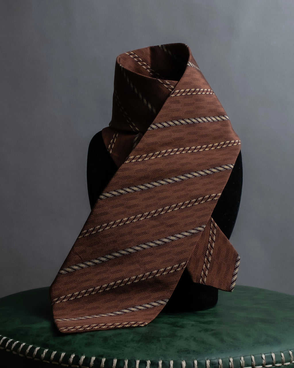 "GIORGIO ARMANI" Double line stripe pattern silk necktie