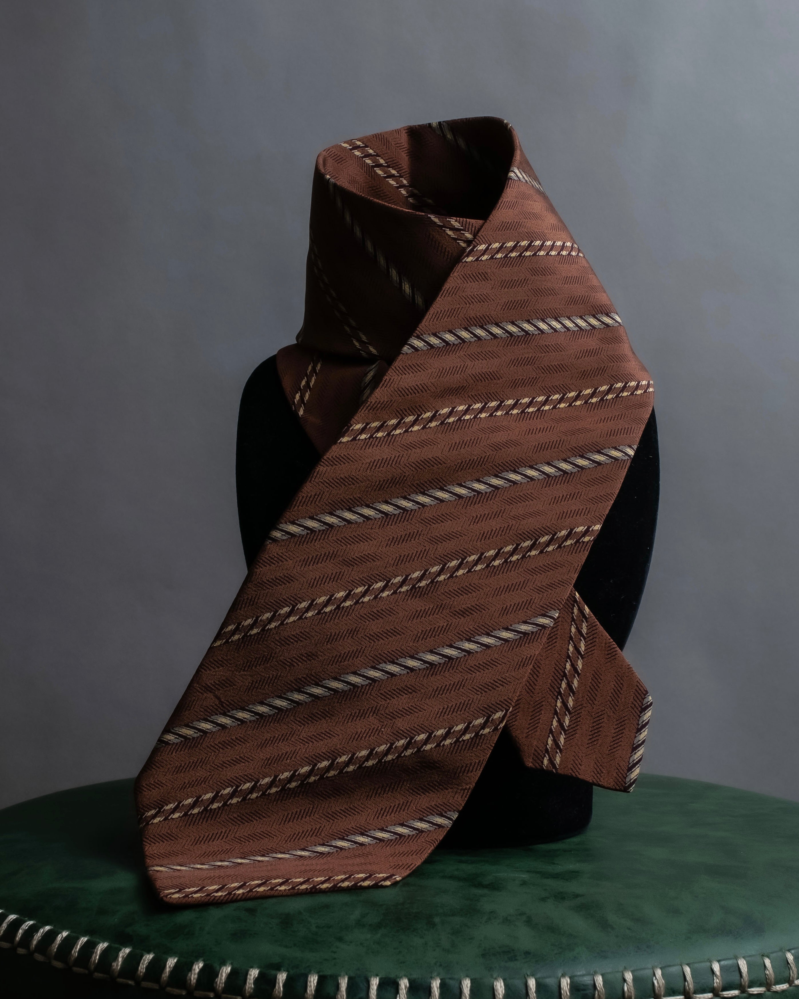 "GIORGIO ARMANI" Double line stripe pattern silk necktie