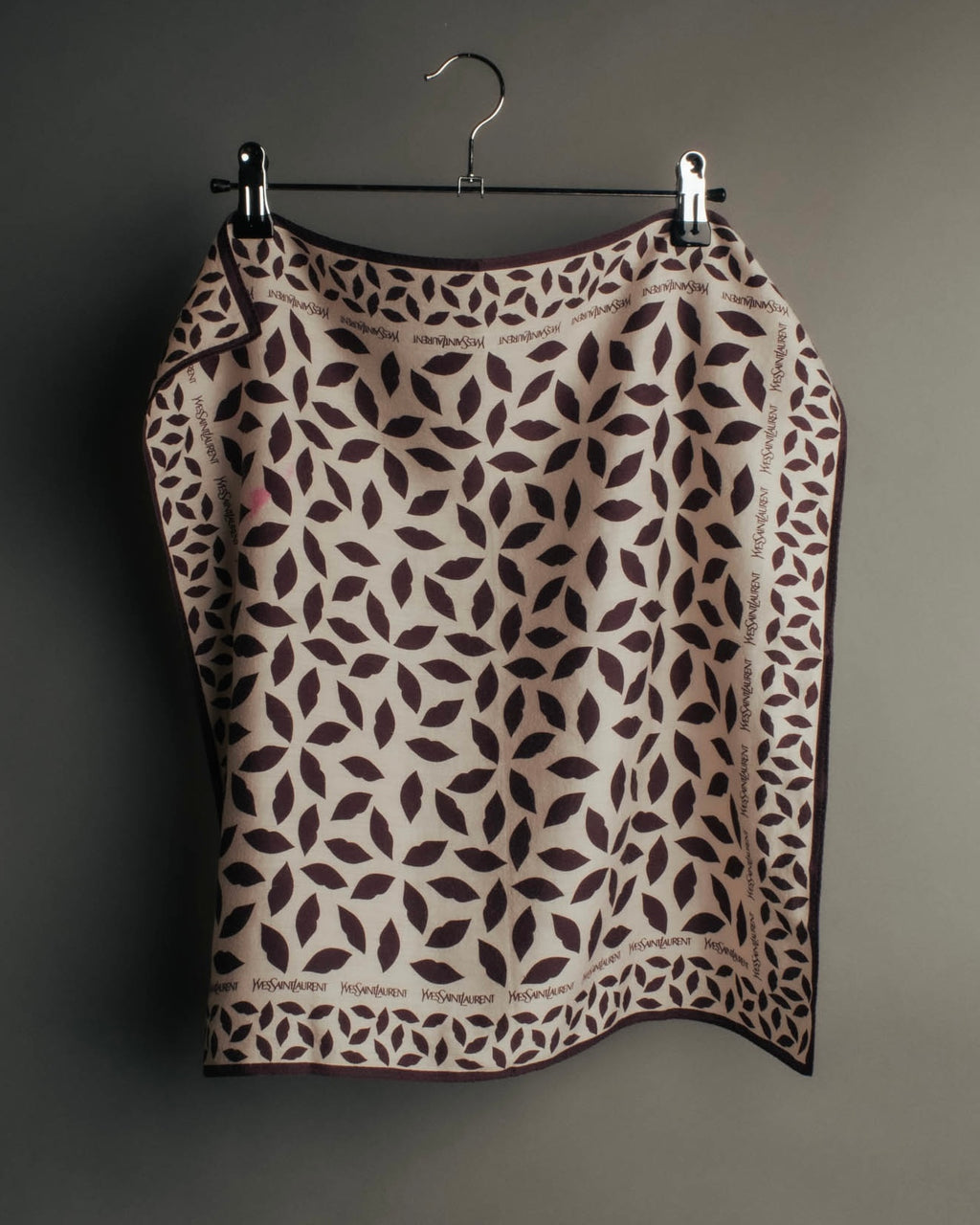 “Yves Saint Laurent” 80’s-90’s Leaf motif logo mini scarf