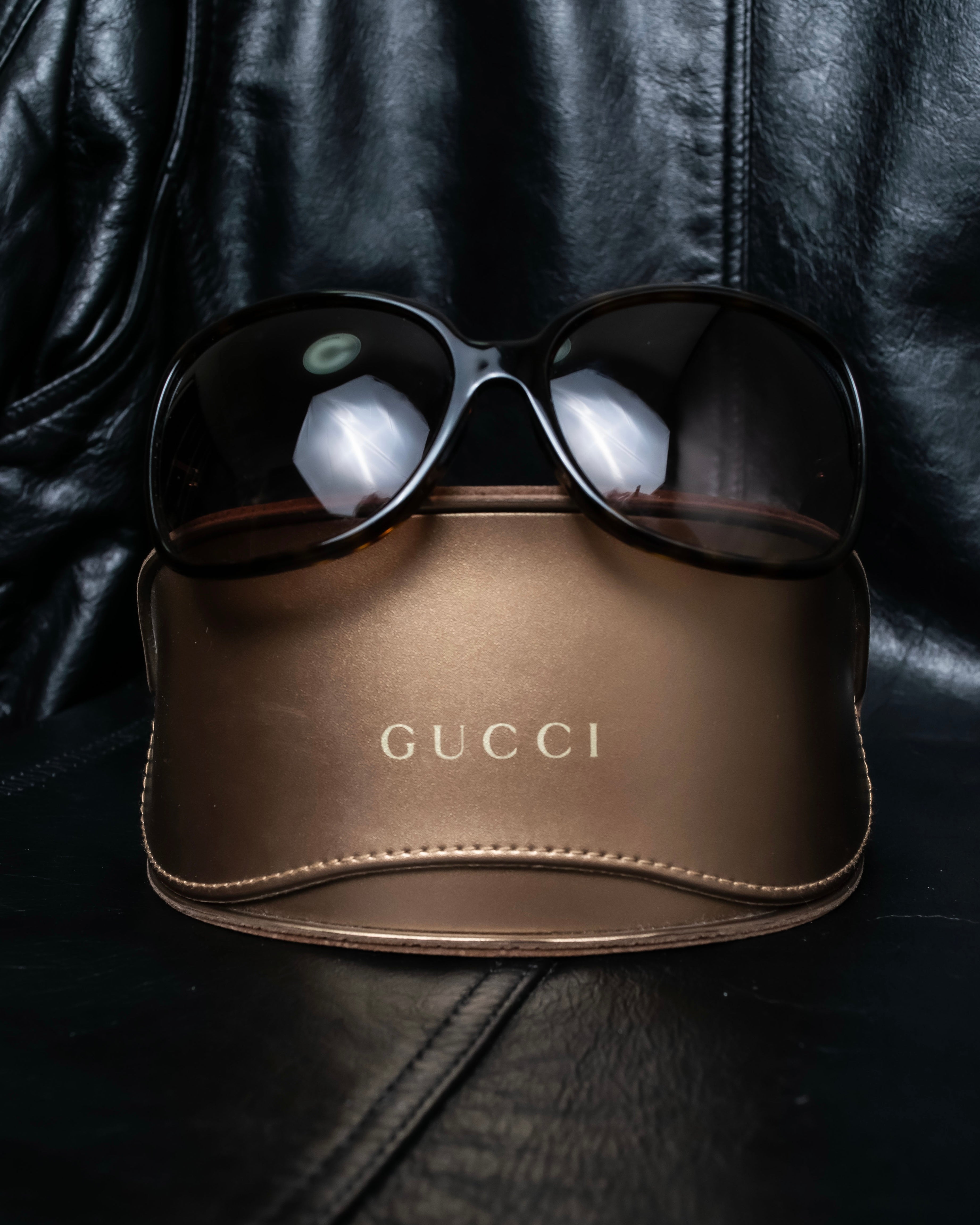 "GUCCI" Dark brown GG accent sunglasses