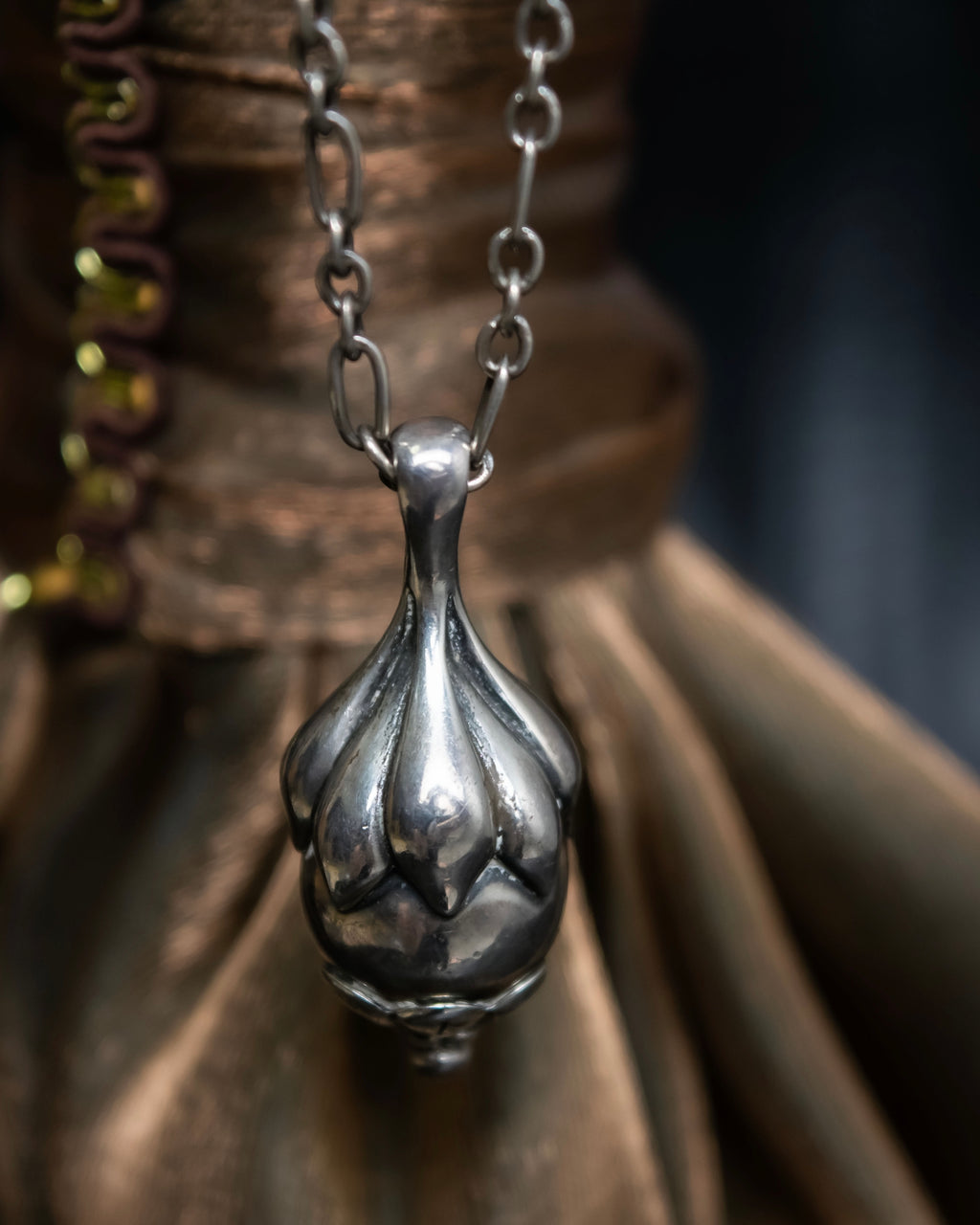 “Georg Jensen” Fruit motif designed silver chain necklace