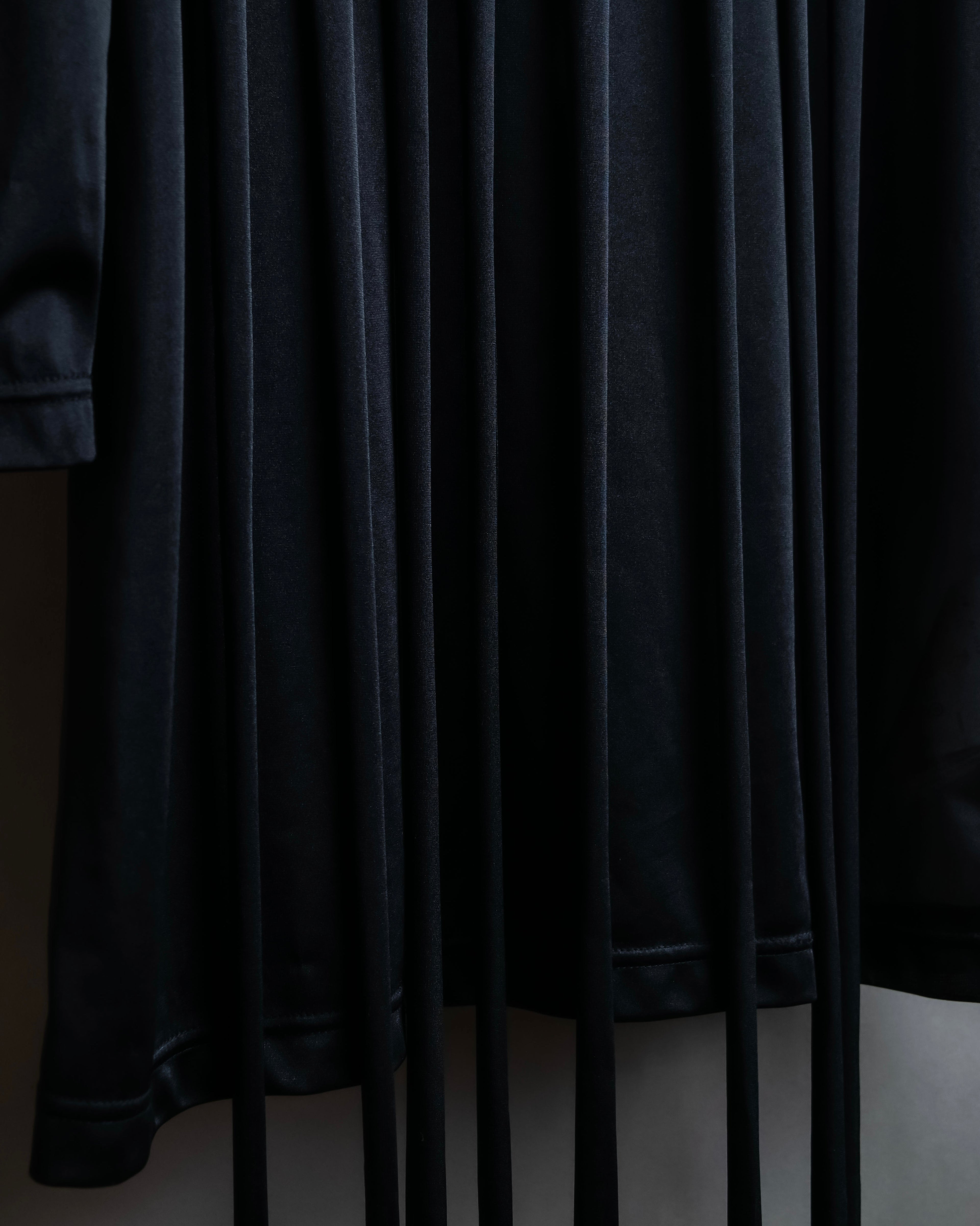 "COMME des GARCONS COMME des GARCONS" Cutting strips design long length pullover