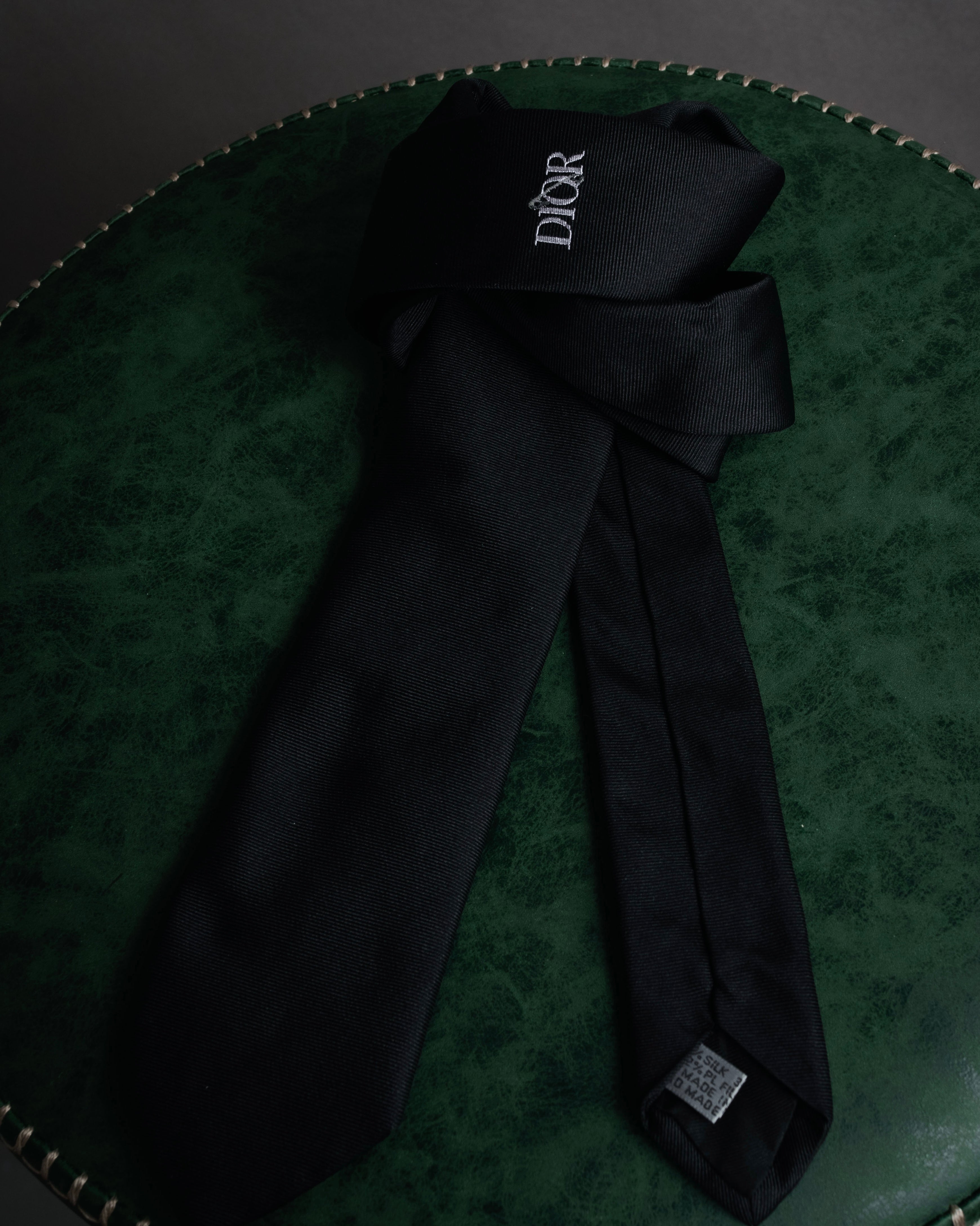 DIOR” 2019- Logo embroidered narrow tie – MOOD
