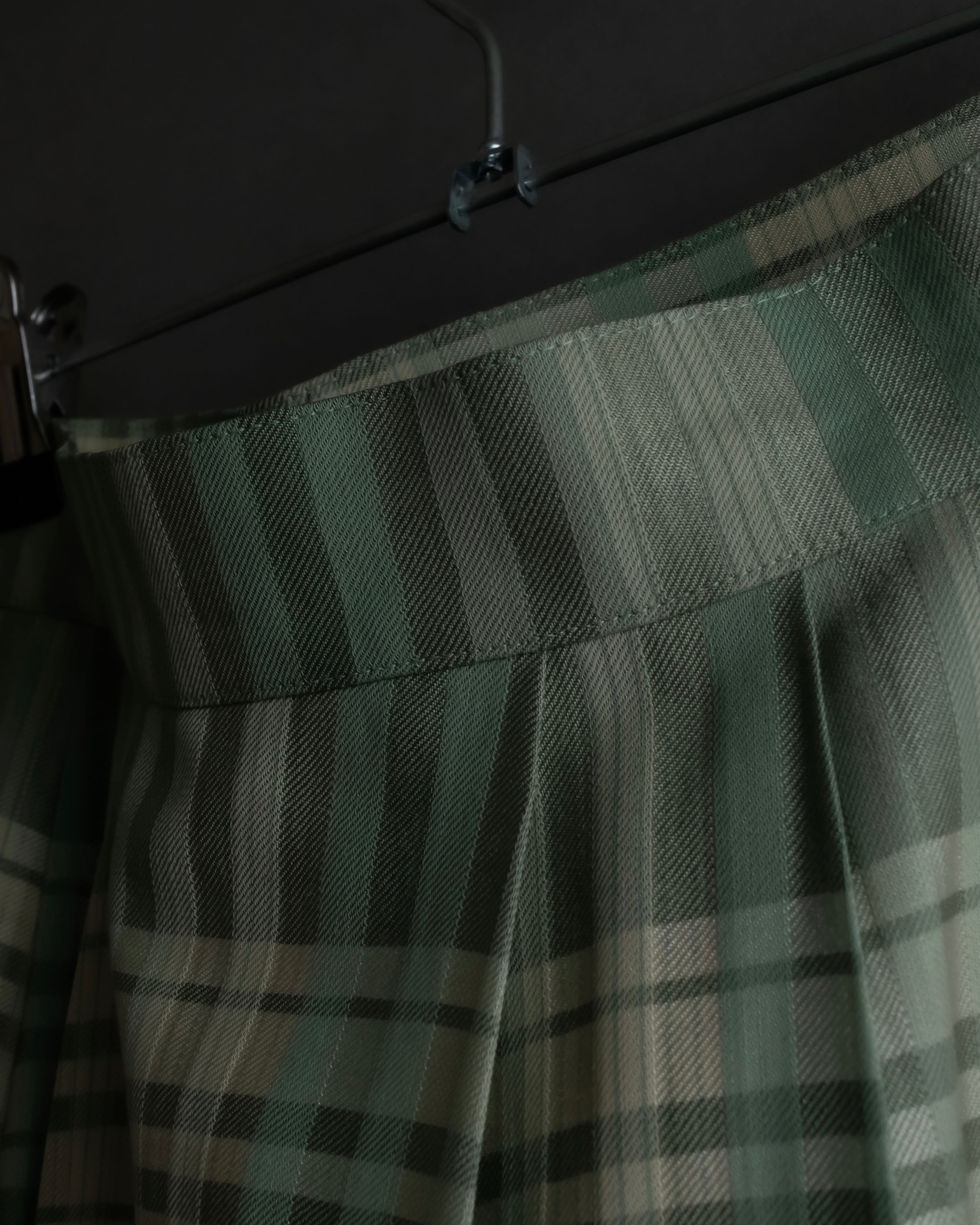 "BURBERRYS" Mint green check pattern skirt type set up