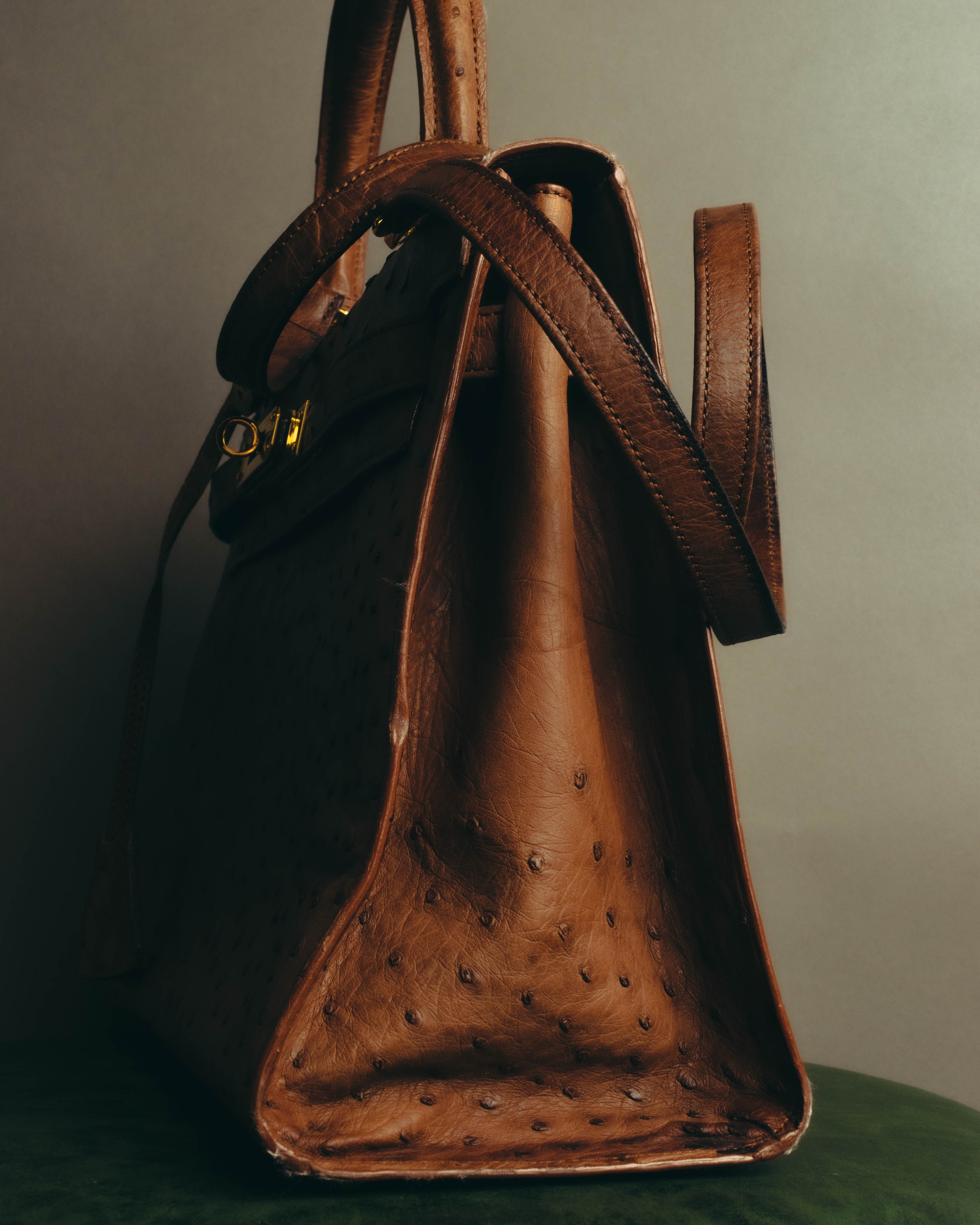 "JARDIN DES SACS" 80's-90's Structured ostrich leather top handle bag