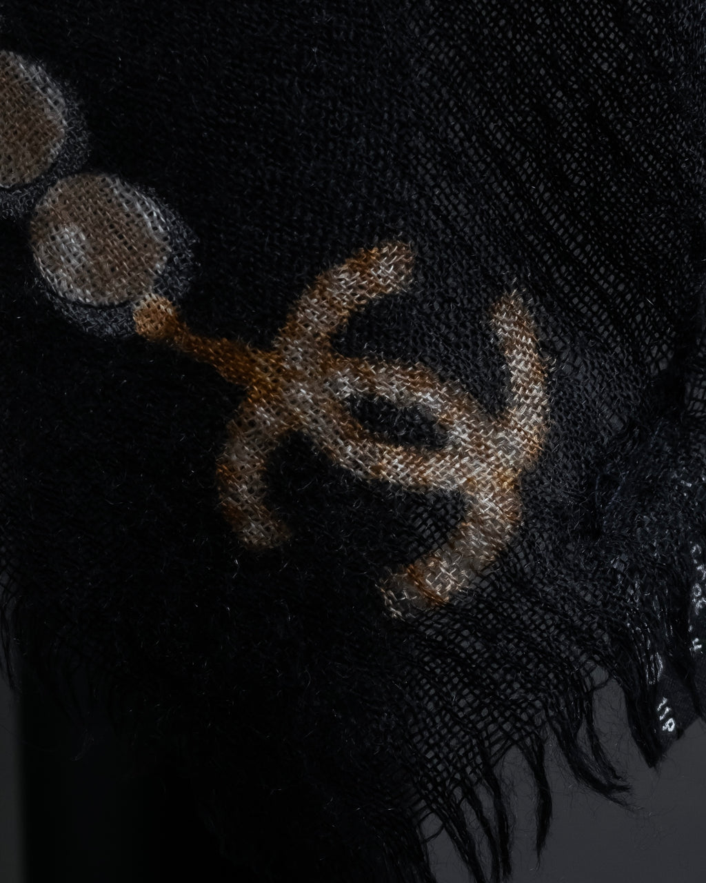"CHANEL" Pearl fringe design gauze scarf