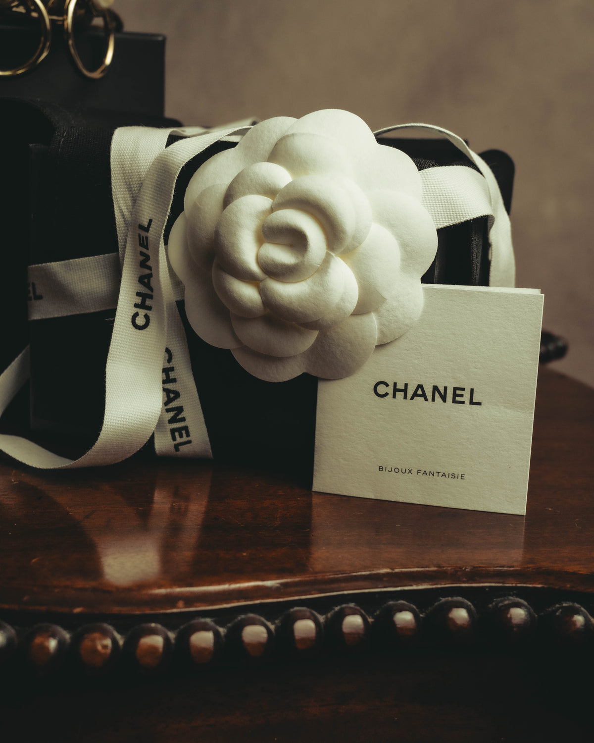-SPECIAL- “CHANEL” 22C Pearl embellished ring statement cuff bracelet