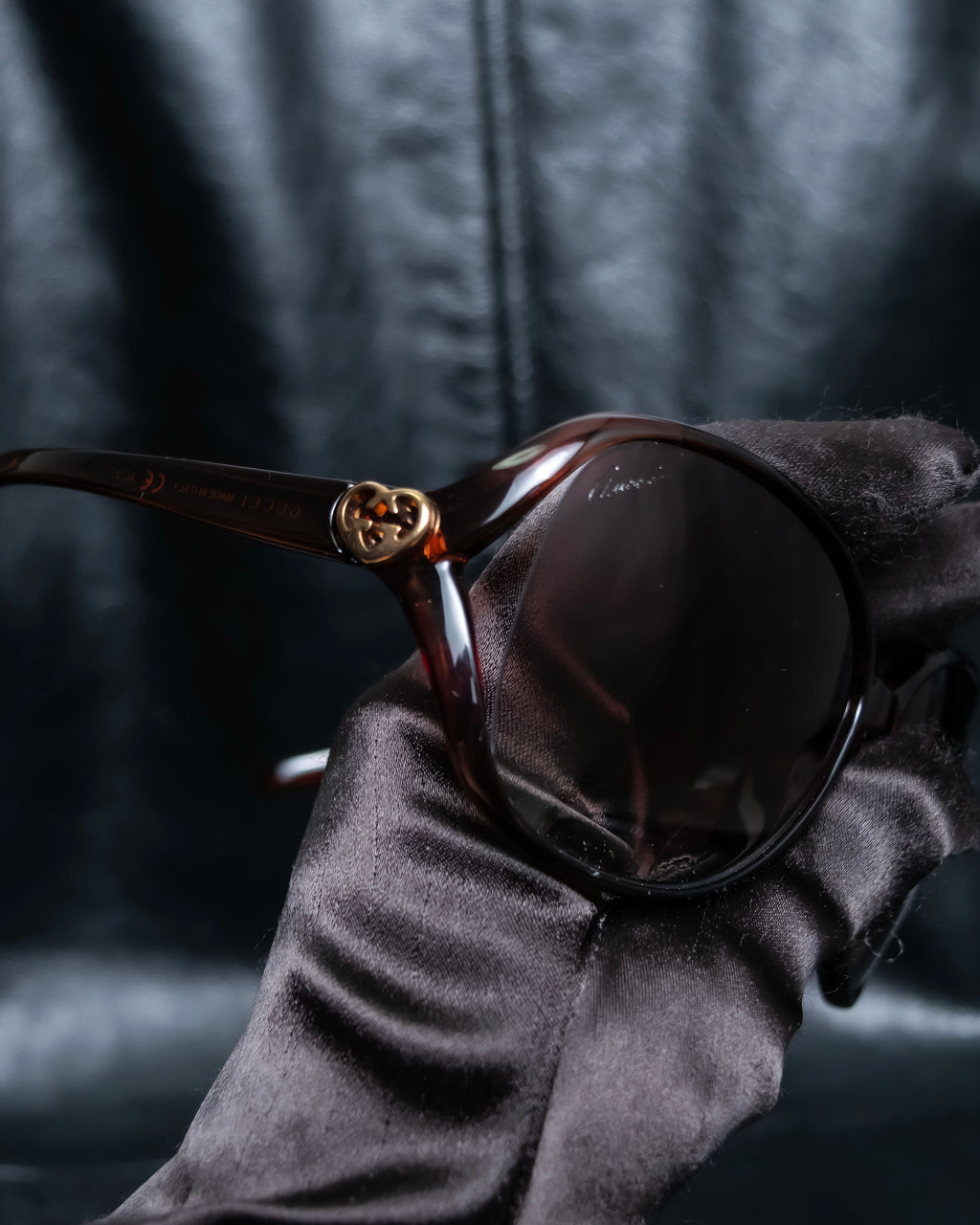 “GUCCI” GG heart motif butterfly shaped sunglasses