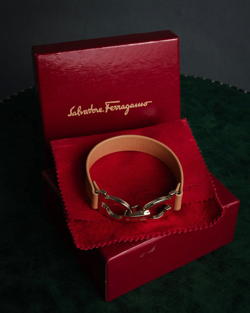 “Salvatore Ferragamo” 2000’s Gancini leather bracelet