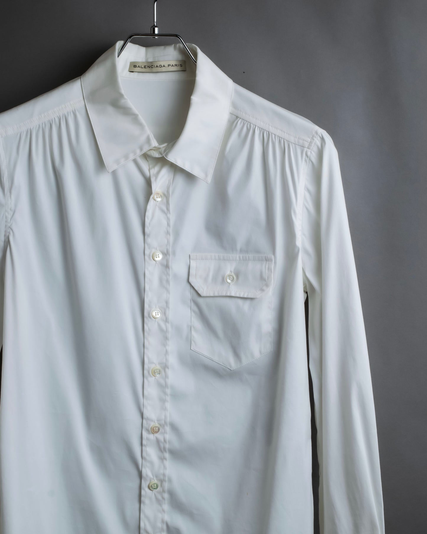 "BALENCIAGA" Gathered design box cut white shirt