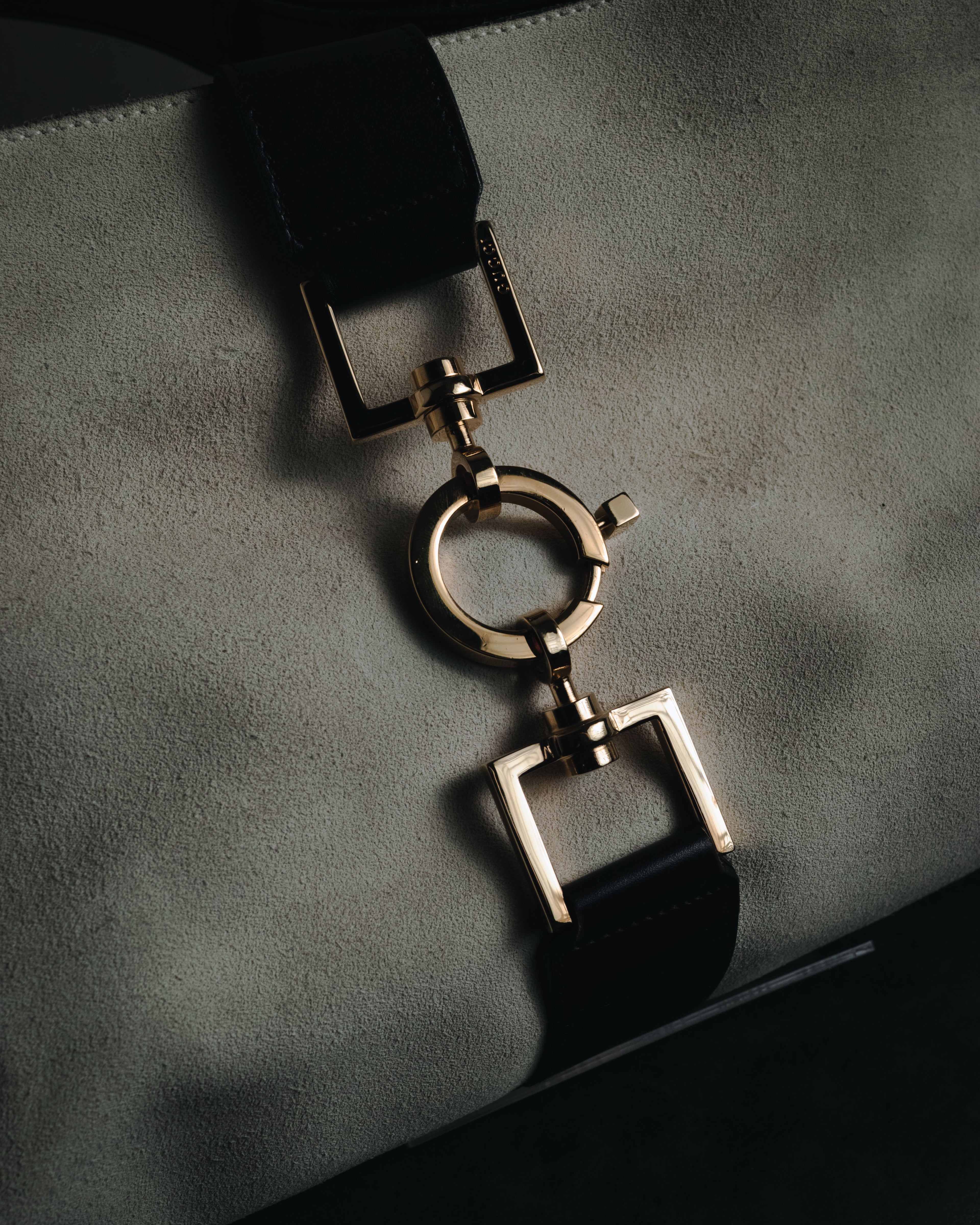 "GUCCI" 90’s-00’s suede piston-closure shoulder bag