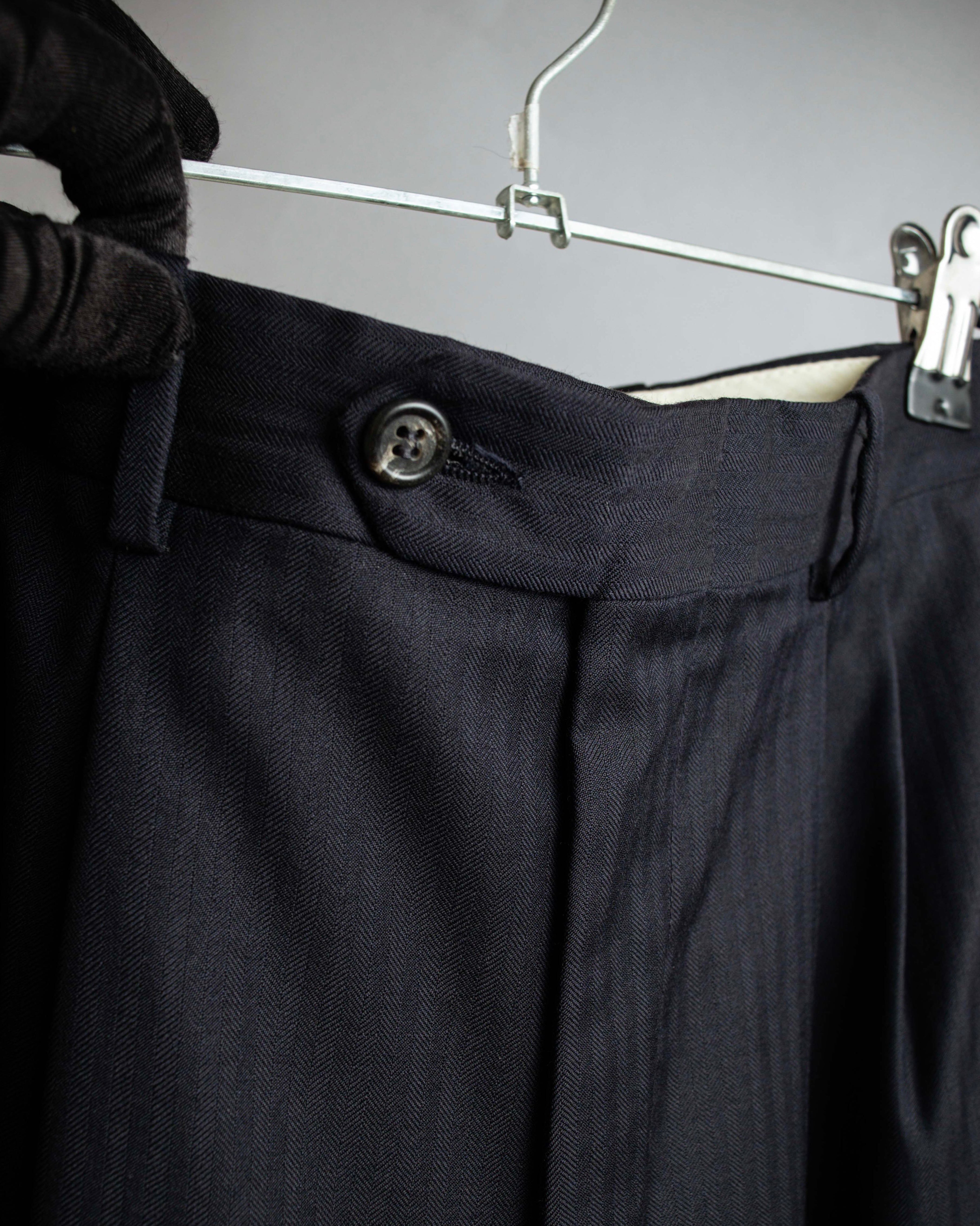 "YVES SAINT LAURENT" Classical tailoring shadow stripe pattern set up