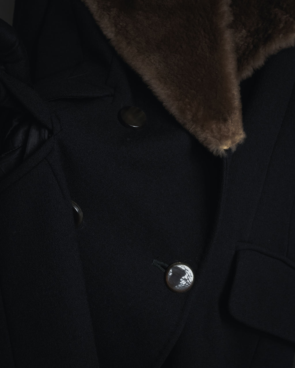 -SPECIAL- "Max Mara"
90’s Detachable fur collar virgin wool long coat