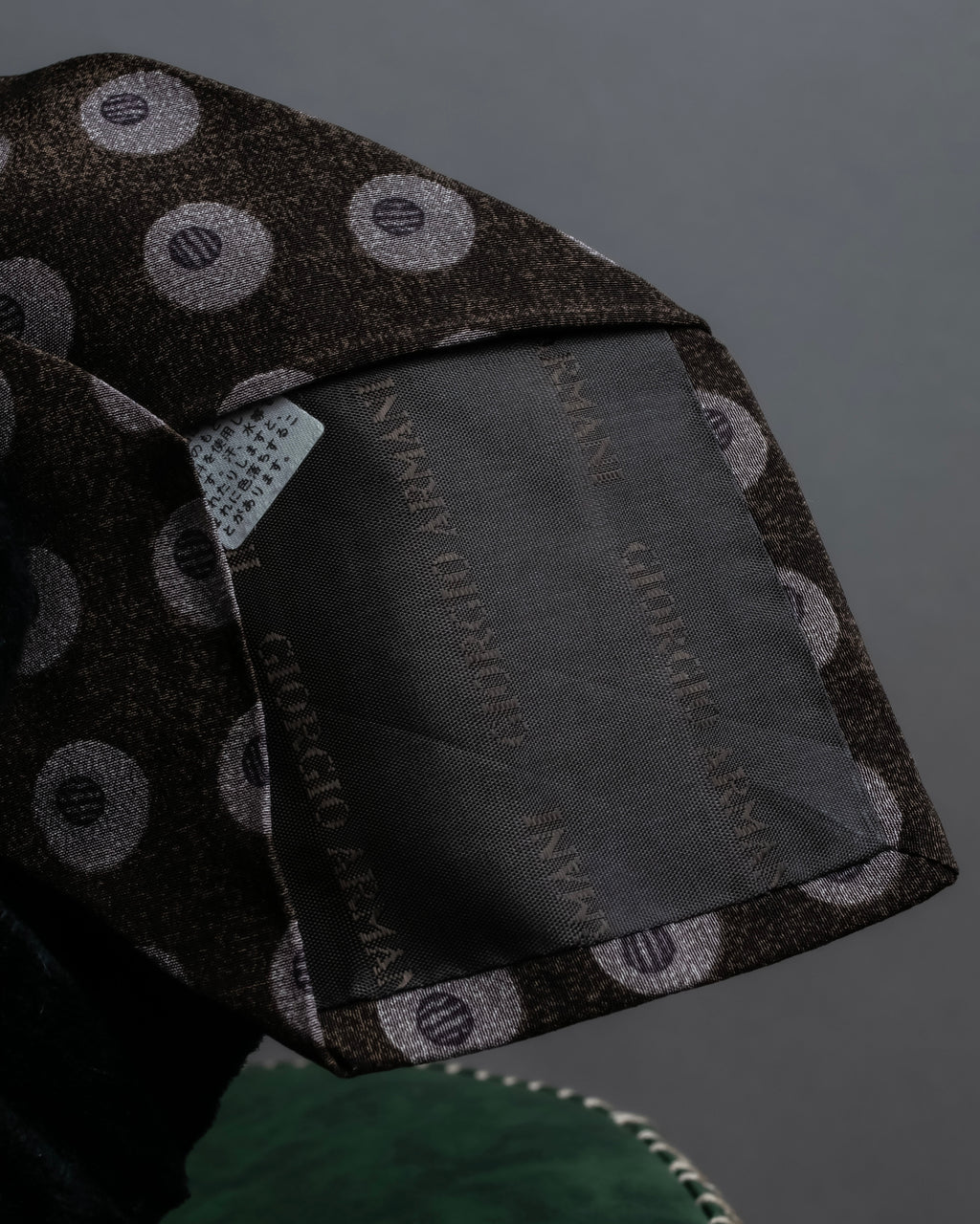 "GIORGIO ARMANI" Oval motif dot silk necktie