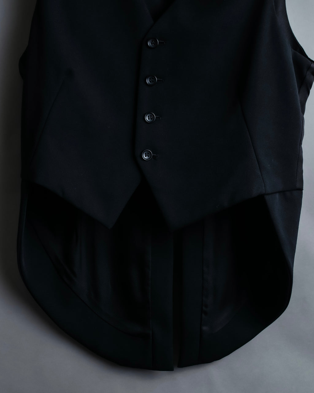 “Y‘s” Tail coat detailed vest