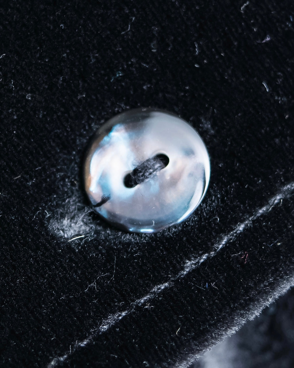 "EXPRESS" Beautiful glossy regular color velour shirt