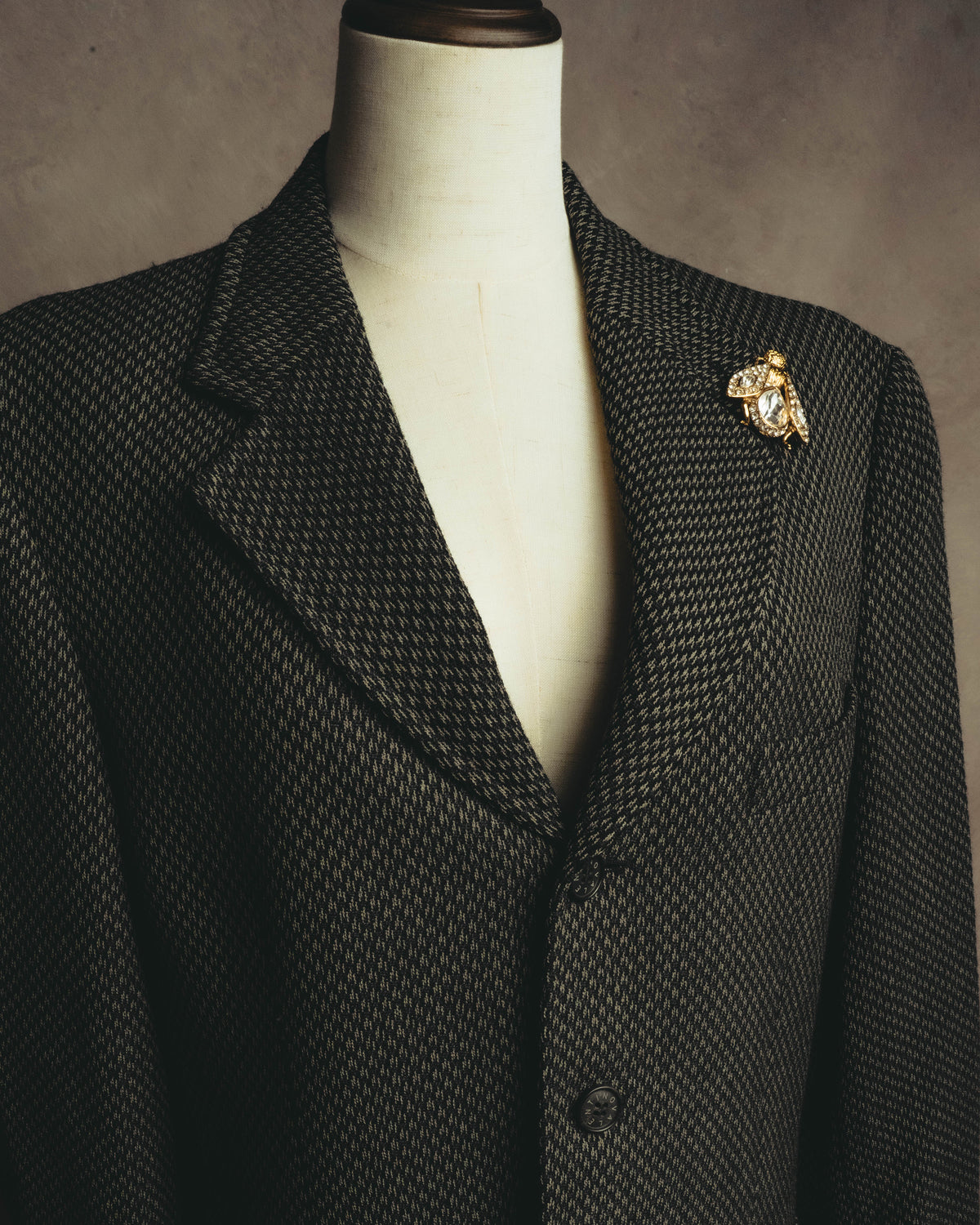 -SPECIAL- “Christian Dior” 80’s crystal embellished bee motif brooch