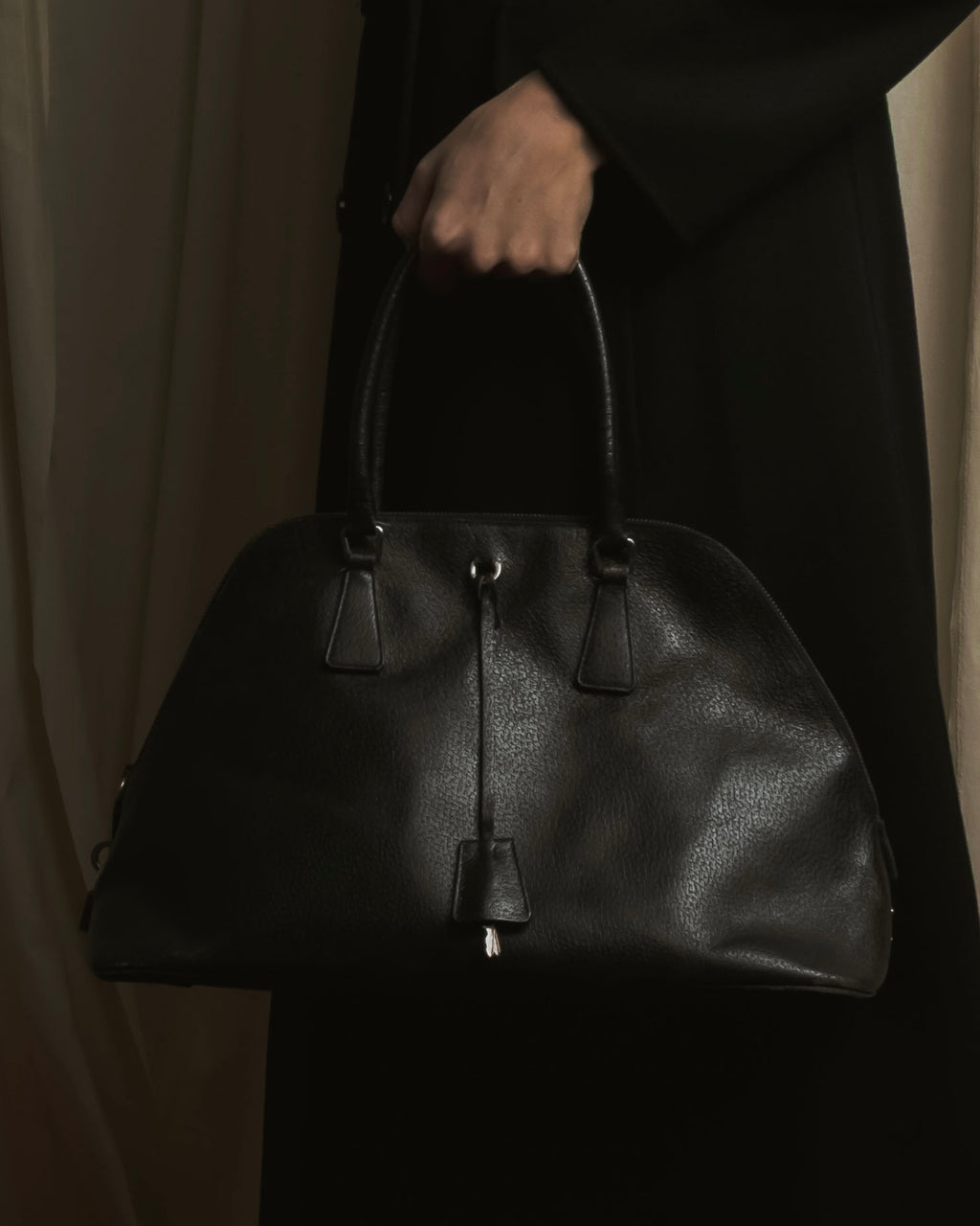 Bolso de médico de cuero Vitello daino de Prada de los años 90-00