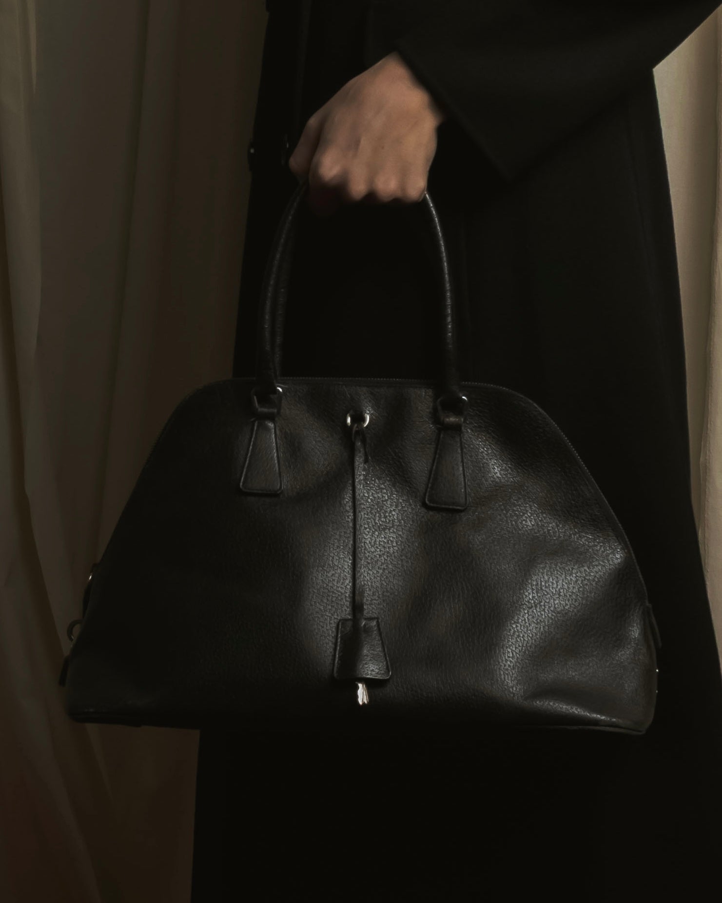 Bolso de médico de cuero Vitello daino de Prada de los años 90-00