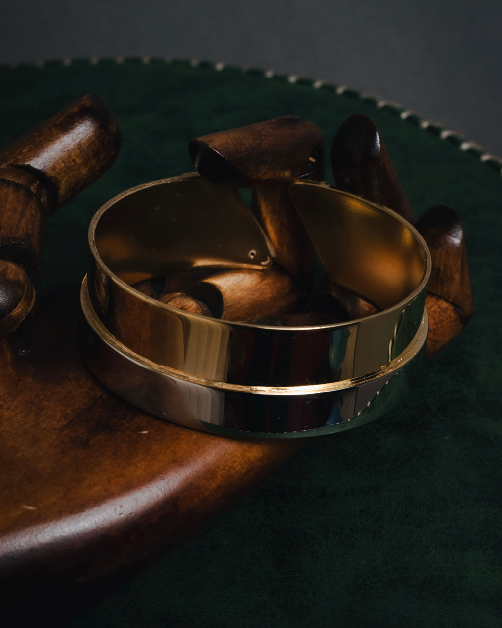 "LOEWE" 10’s Bicolor geometric open-cuff bangle