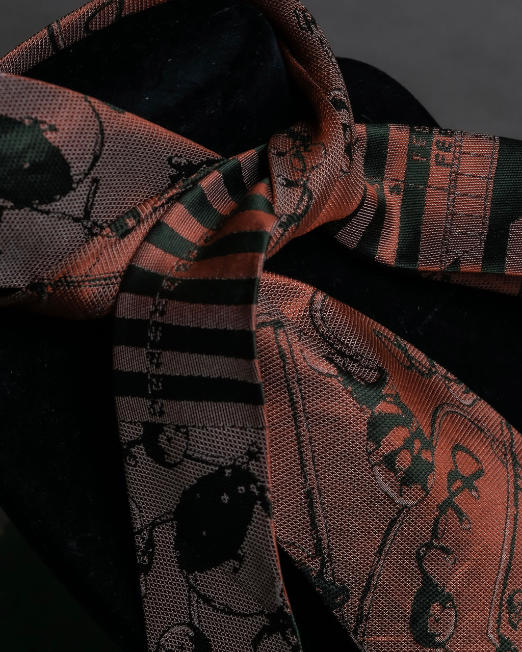 "JEAN PAUL GAULTIER HOMME" Drawing camouflage design silk neck tie
