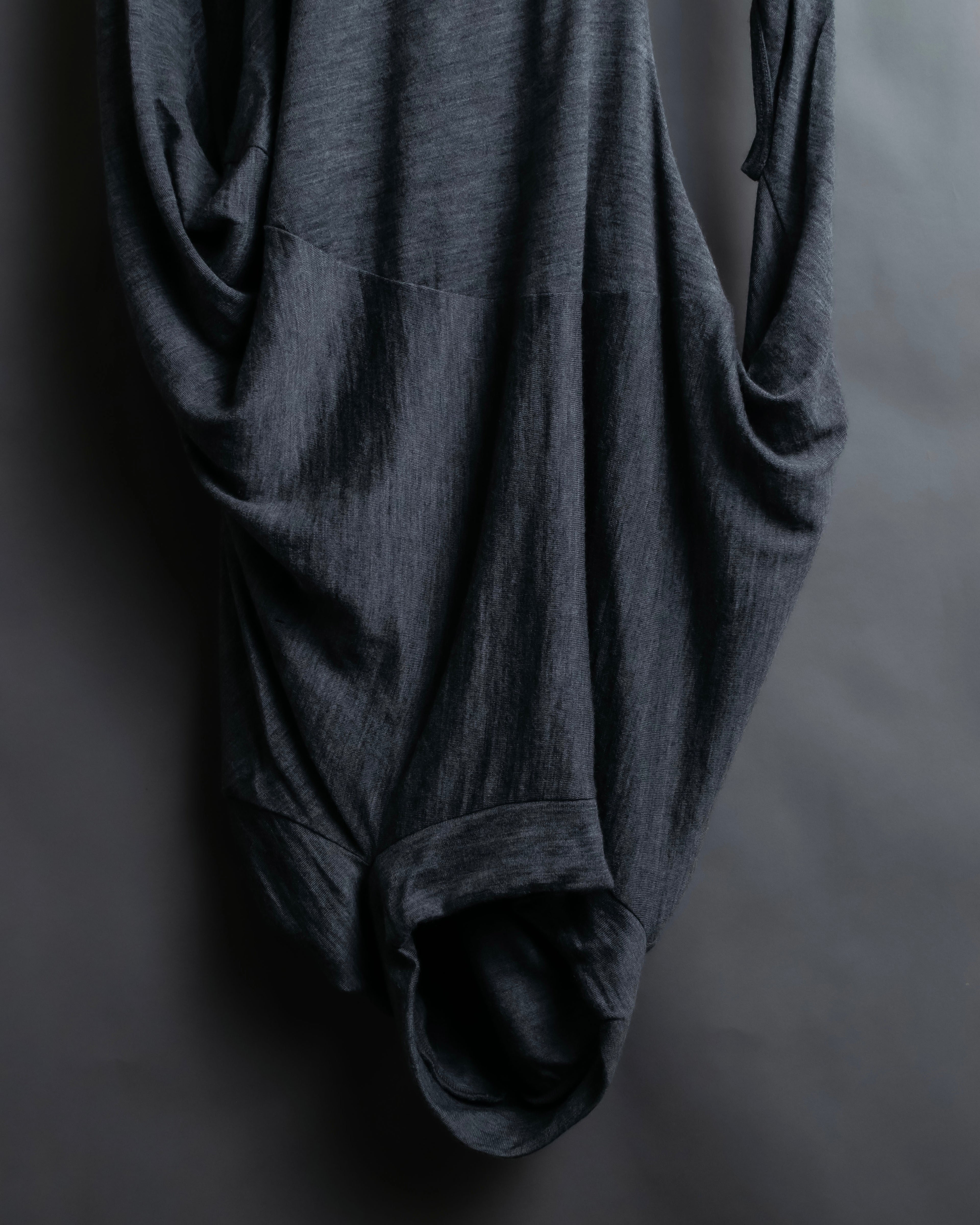 "JUNYA WATANABE COMME des GARCONS" 2008AW Collection Pieces Connected arms design knit