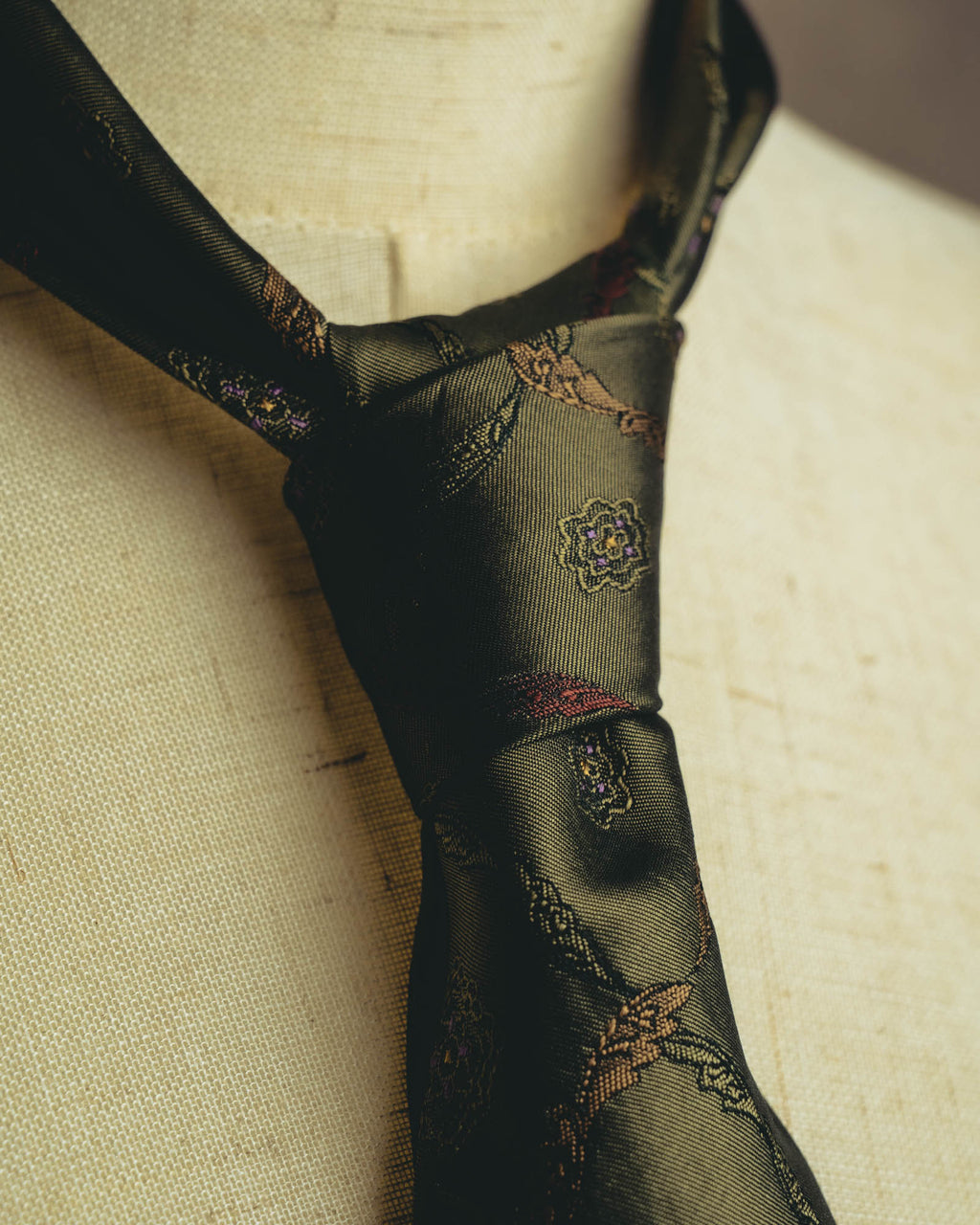 "Yves Saint Laurent" 80's-90's Olive silk jacquard necktie