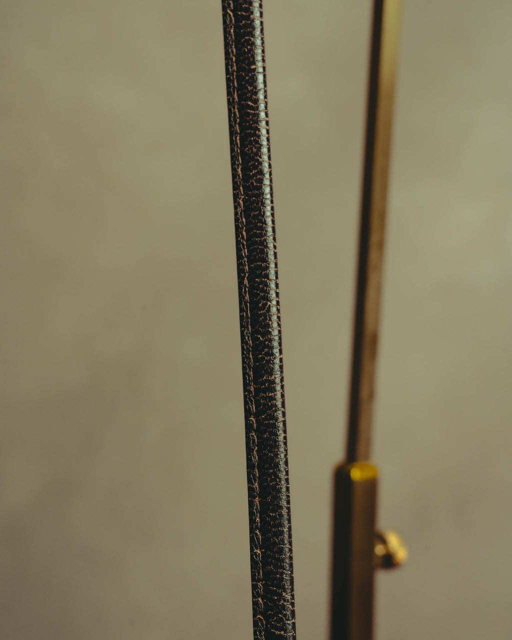 “YVES SAINT LAURENT” 80’s-90’s Sculpted flap lizard leather shoulder bag