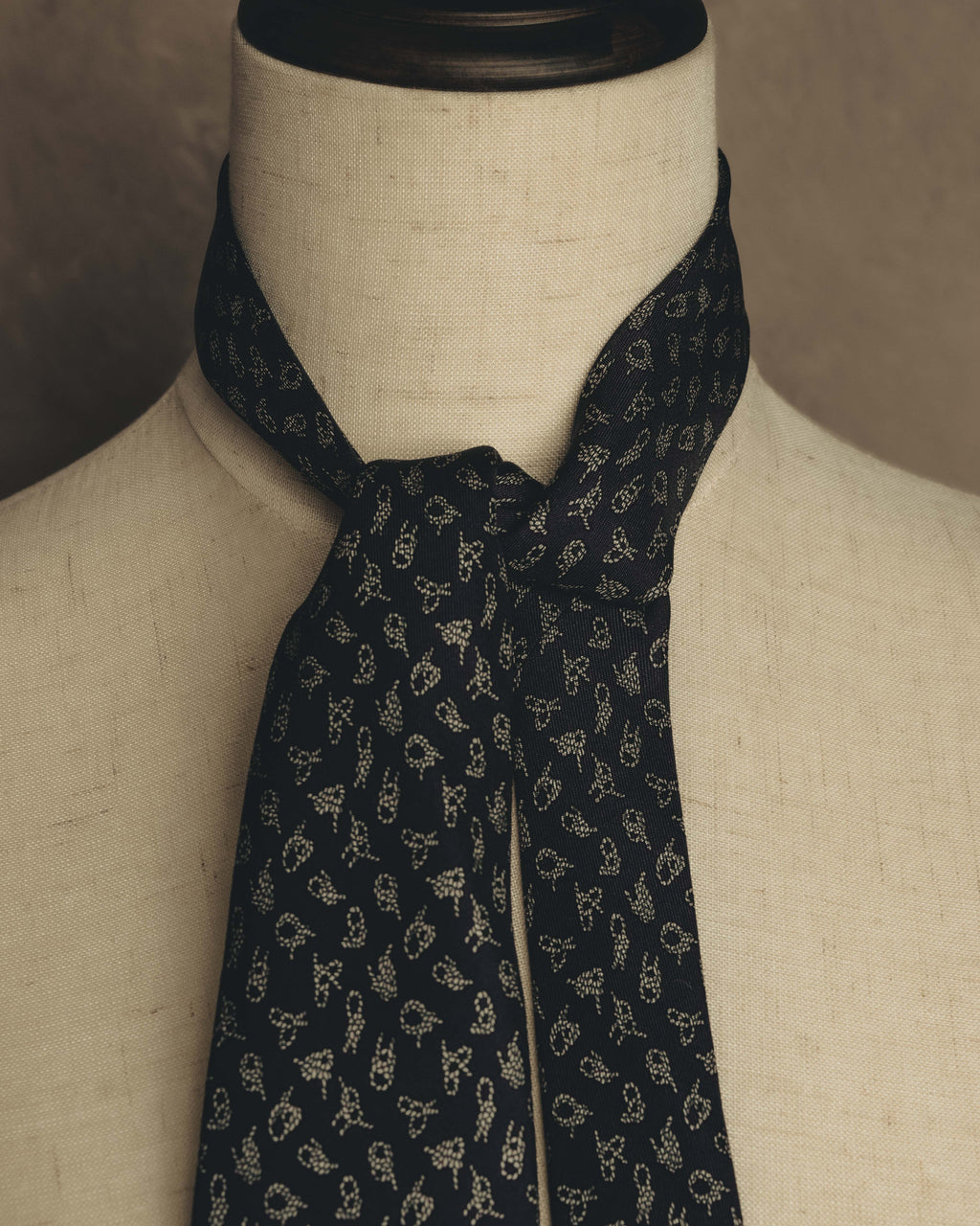 "Hermès" 80's-90's Classic jacquard silk necktie