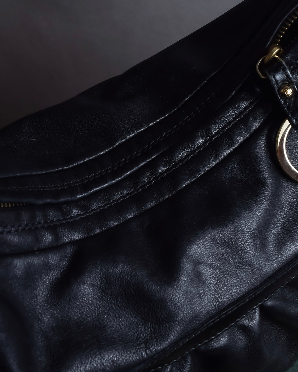 "FENDI" Gold metal gatherd design leather one-shoulder bag