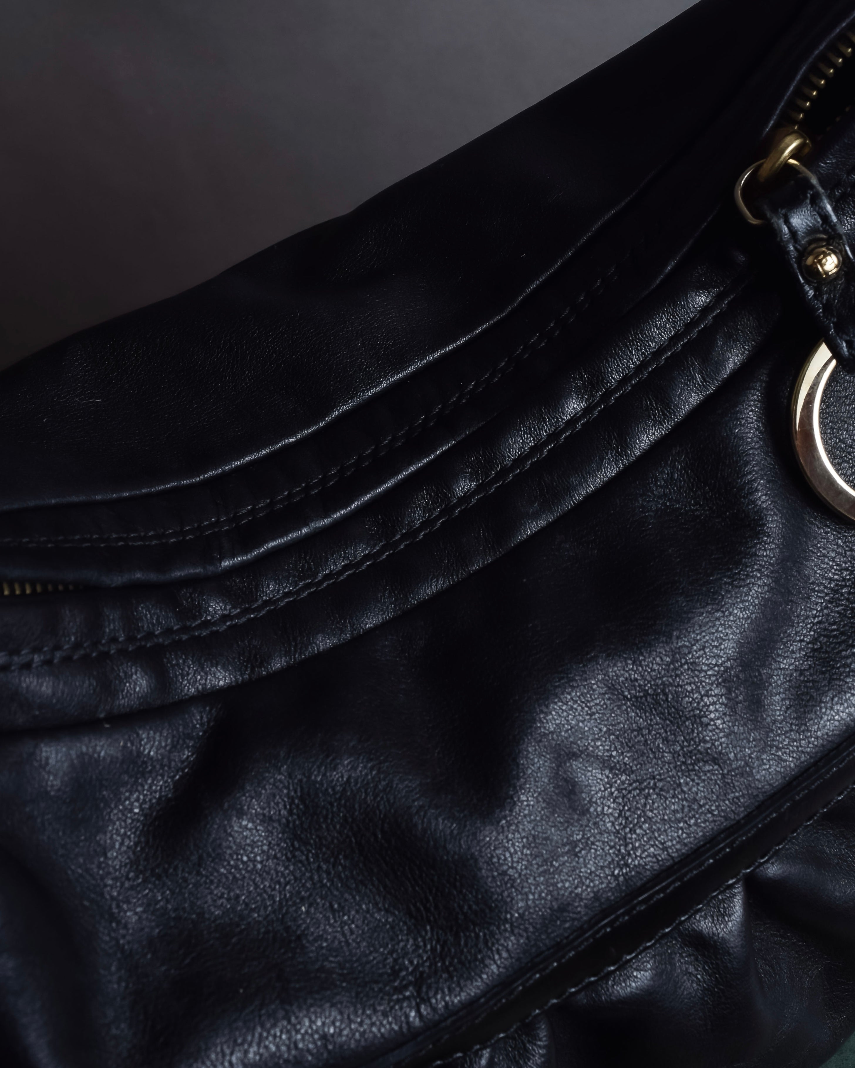 "FENDI" Gold metal gatherd design leather one-shoulder bag