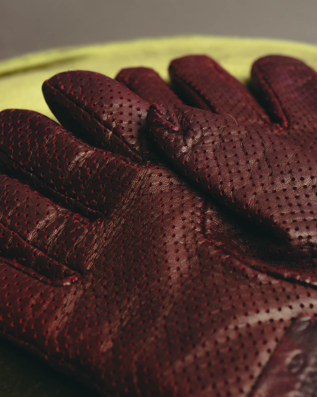 "VALENTINO GARAVANI" 2010's Burgundy perforated leather gloves