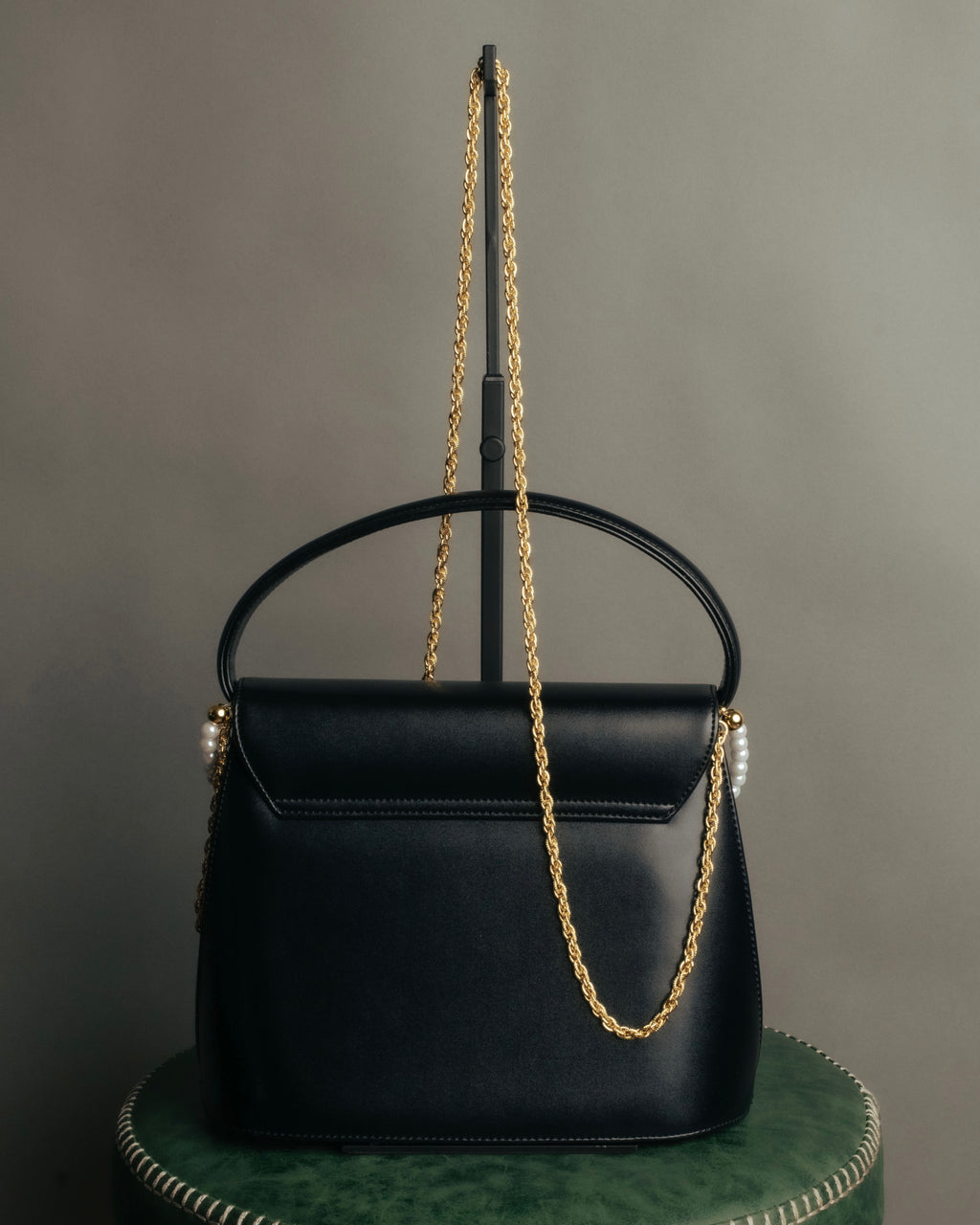 “VALENTINO CHRISTY” 80’s-90’s Pearl chain formal handbag