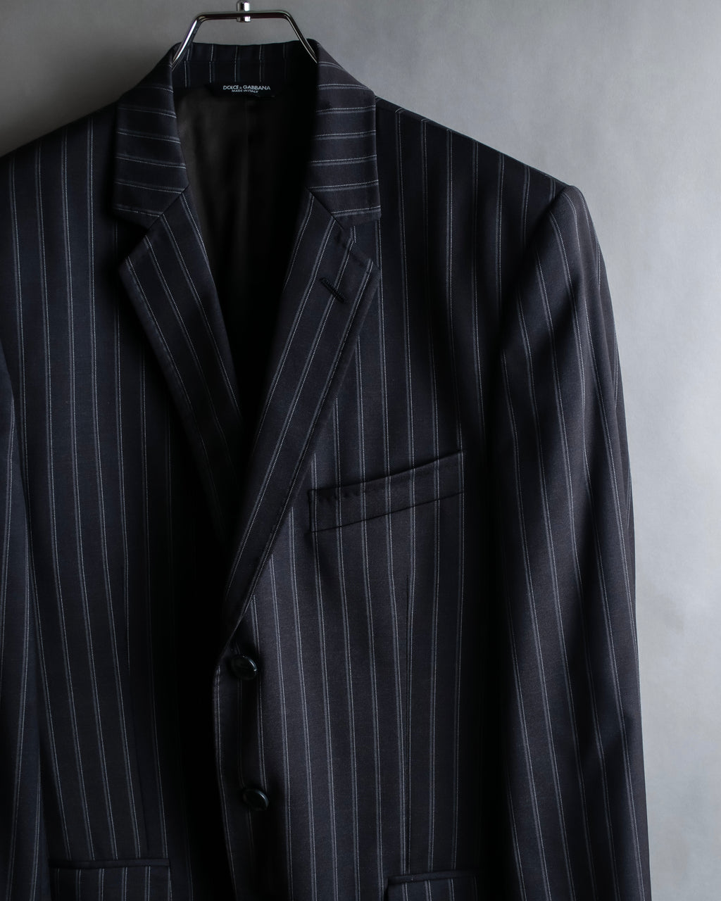 "Dolce & Gabbana" Pinstripe vertical lines emphasized tailored jacket