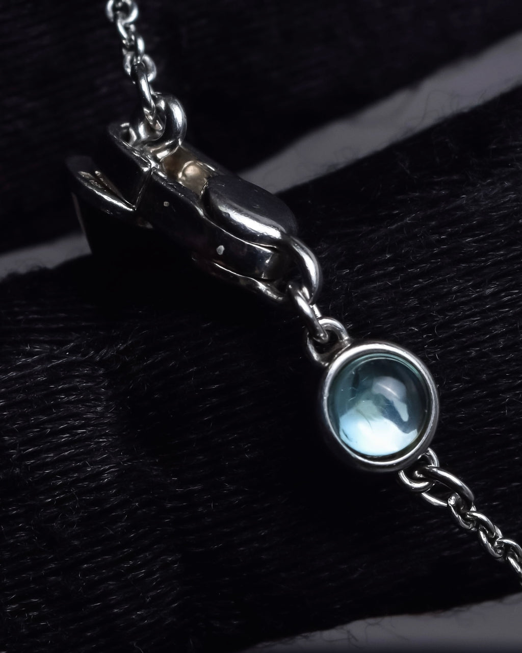 "GUCCI" Heart motif silver necklace