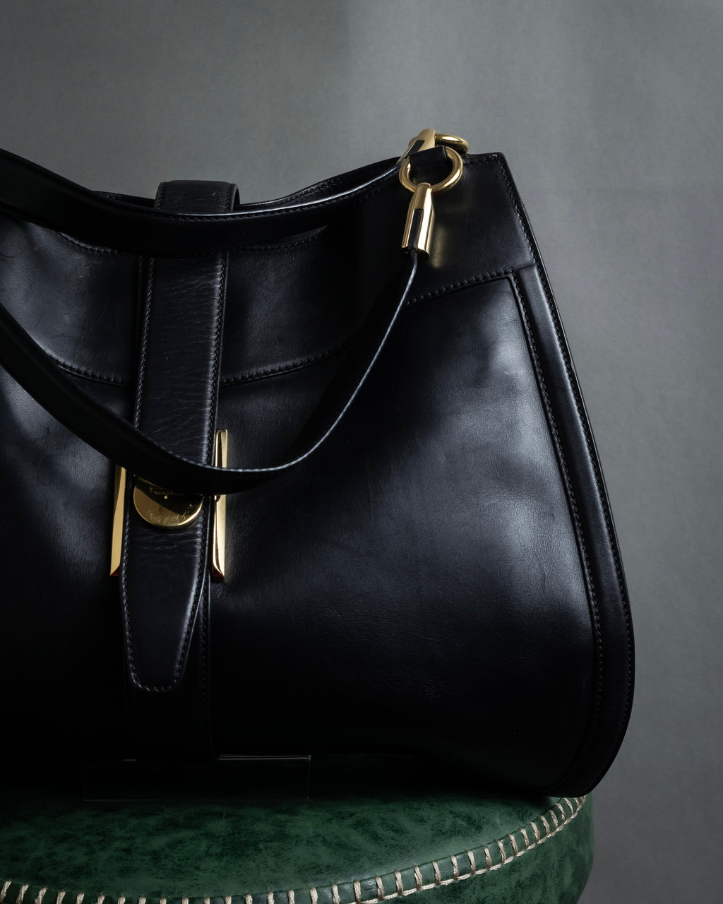 "Salvatore Ferragamo" Vertical gancini drawstring hobo bag