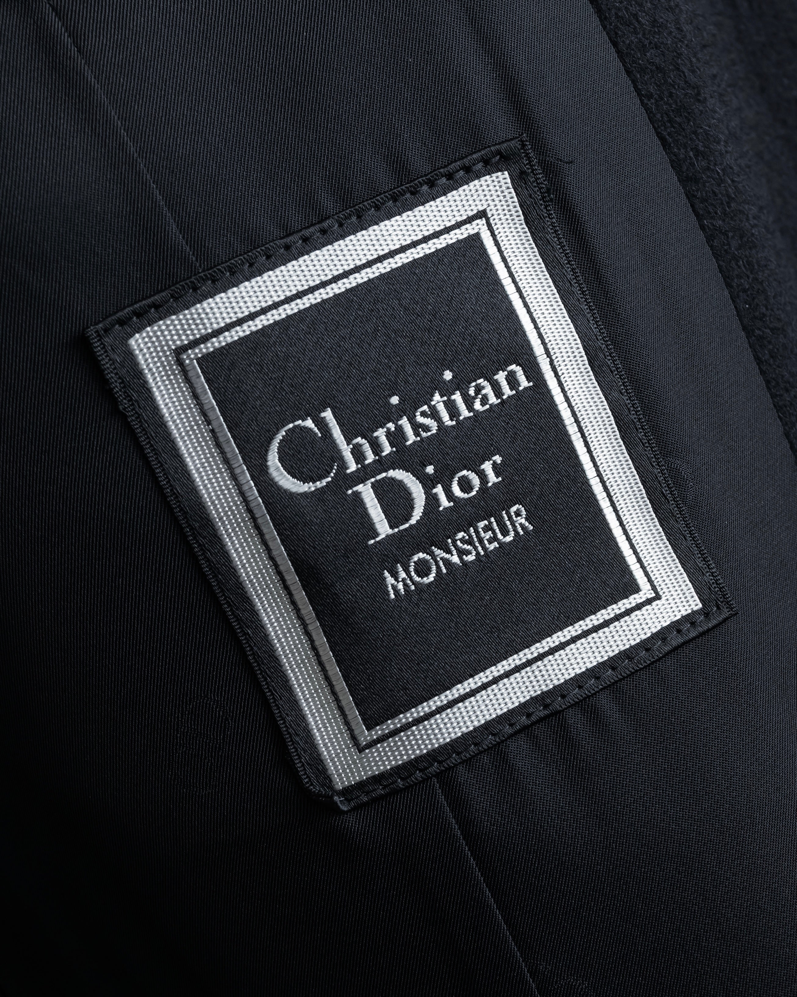 "CHRISTIAN DIOR MONSIEUR" 
Oversized double-breasted chester coat