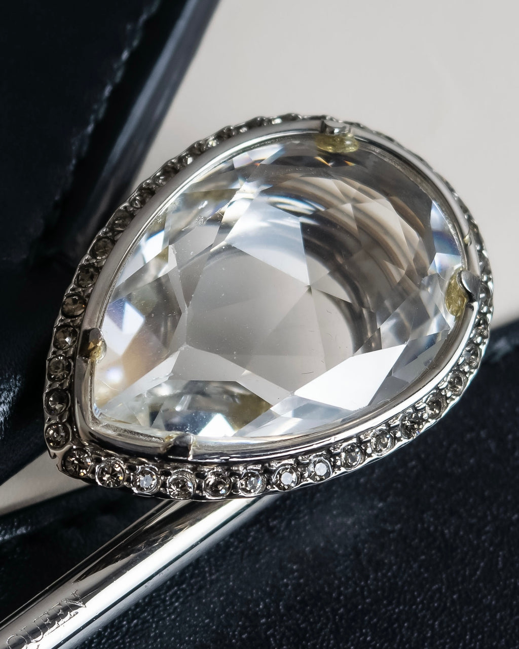 "Alexandar McQueen" Two-tone crystal clasp leather shoulder wallet