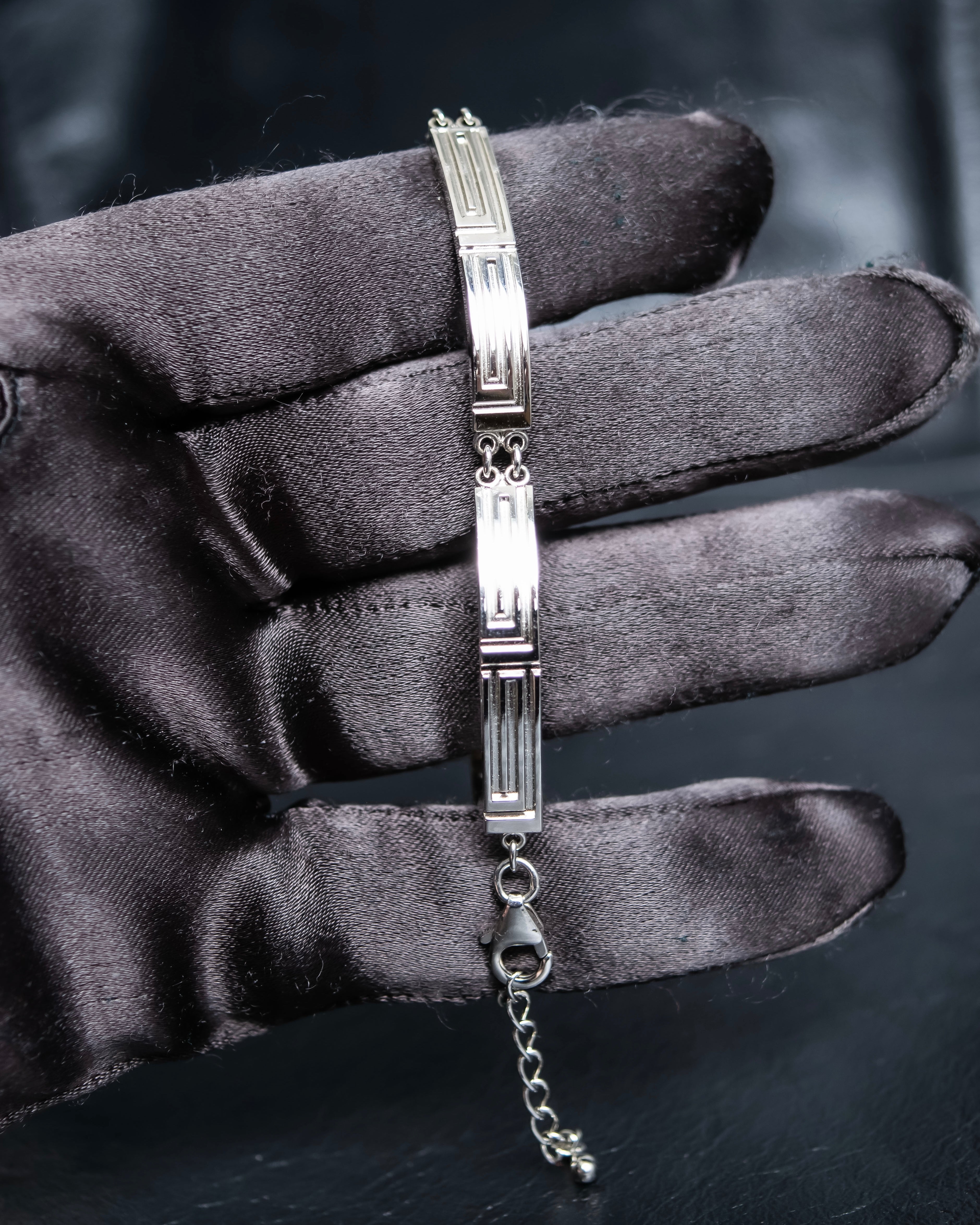 "Guy Laroche" Logo motif silver bracelet