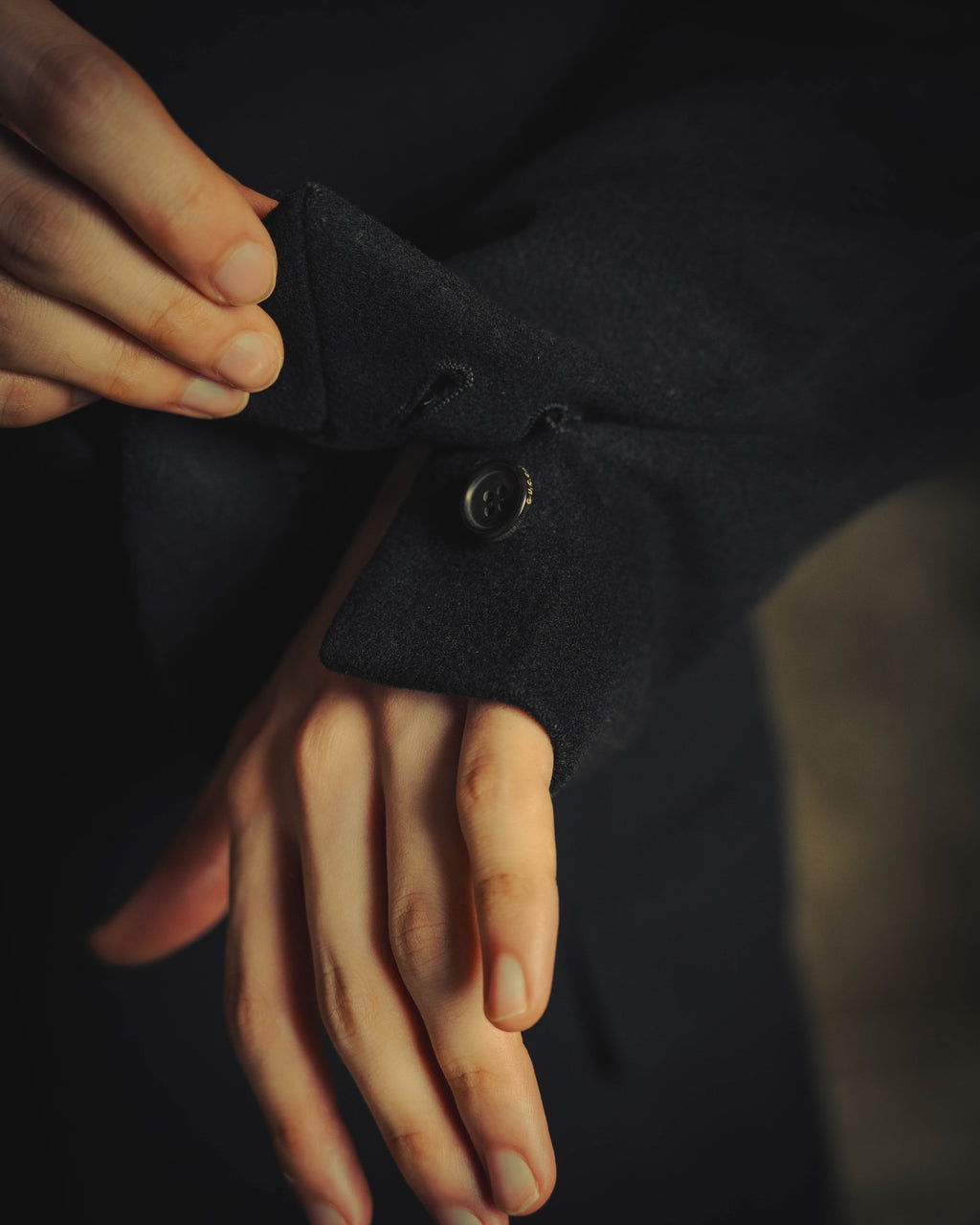 –SPECIAL– “GUCCI” 90’s Tom Ford era concealed-front wool long chester coat