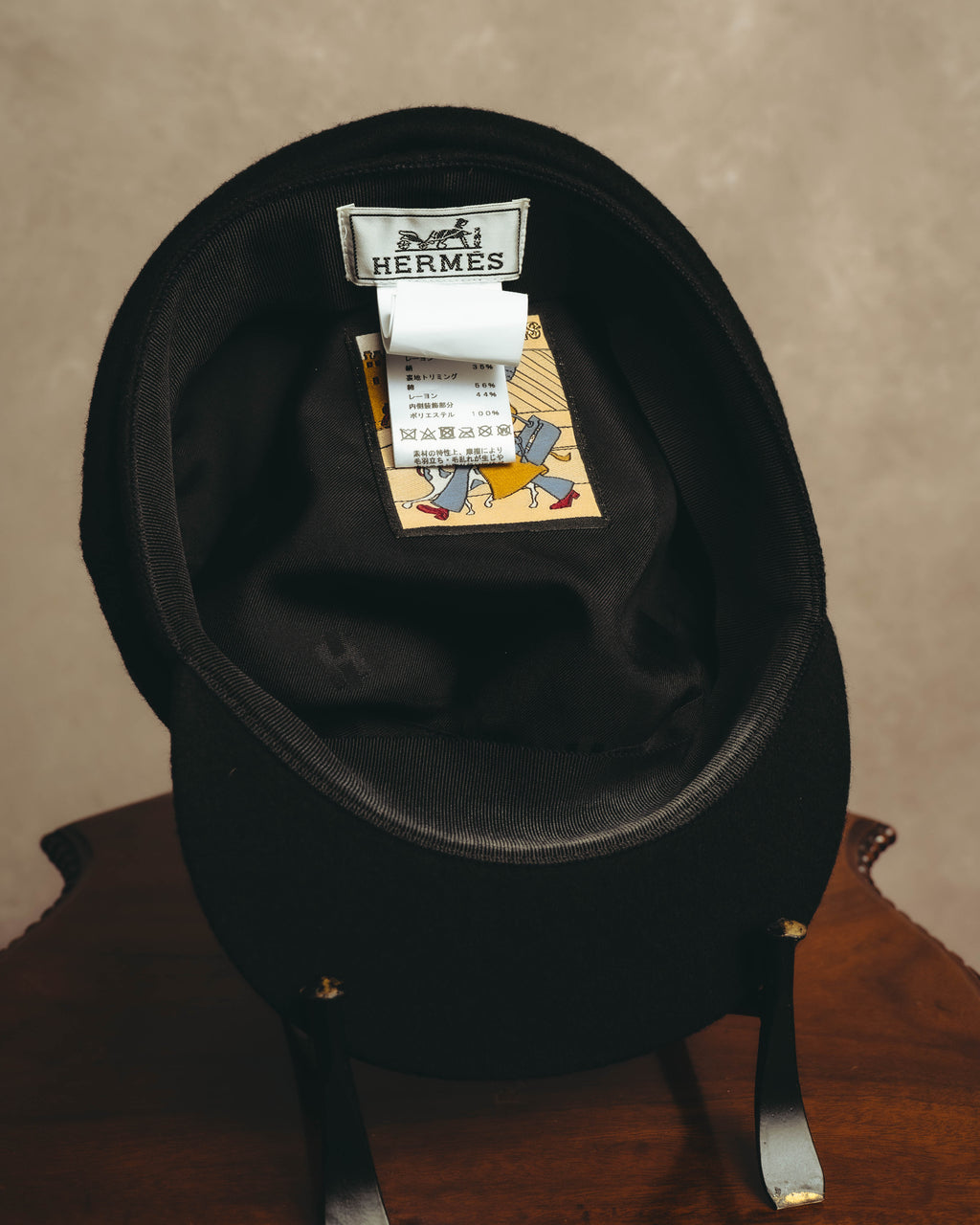 -SPECIAL- “HERMES” 2022-2023 La Parisienne patch cashmere Deauville cap