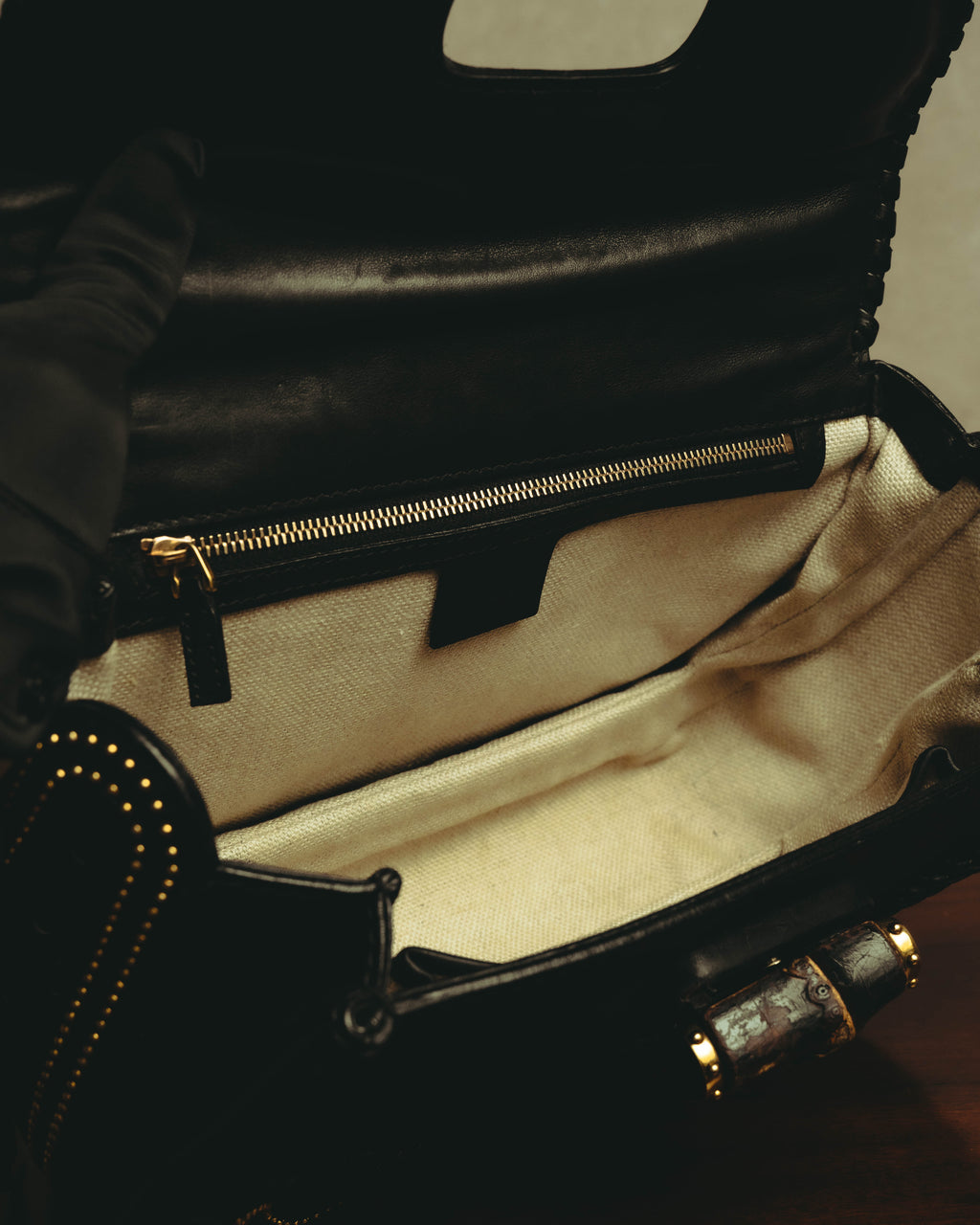 –SPECIAL– "GUCCI" 10's Embellished bamboo leather handbag