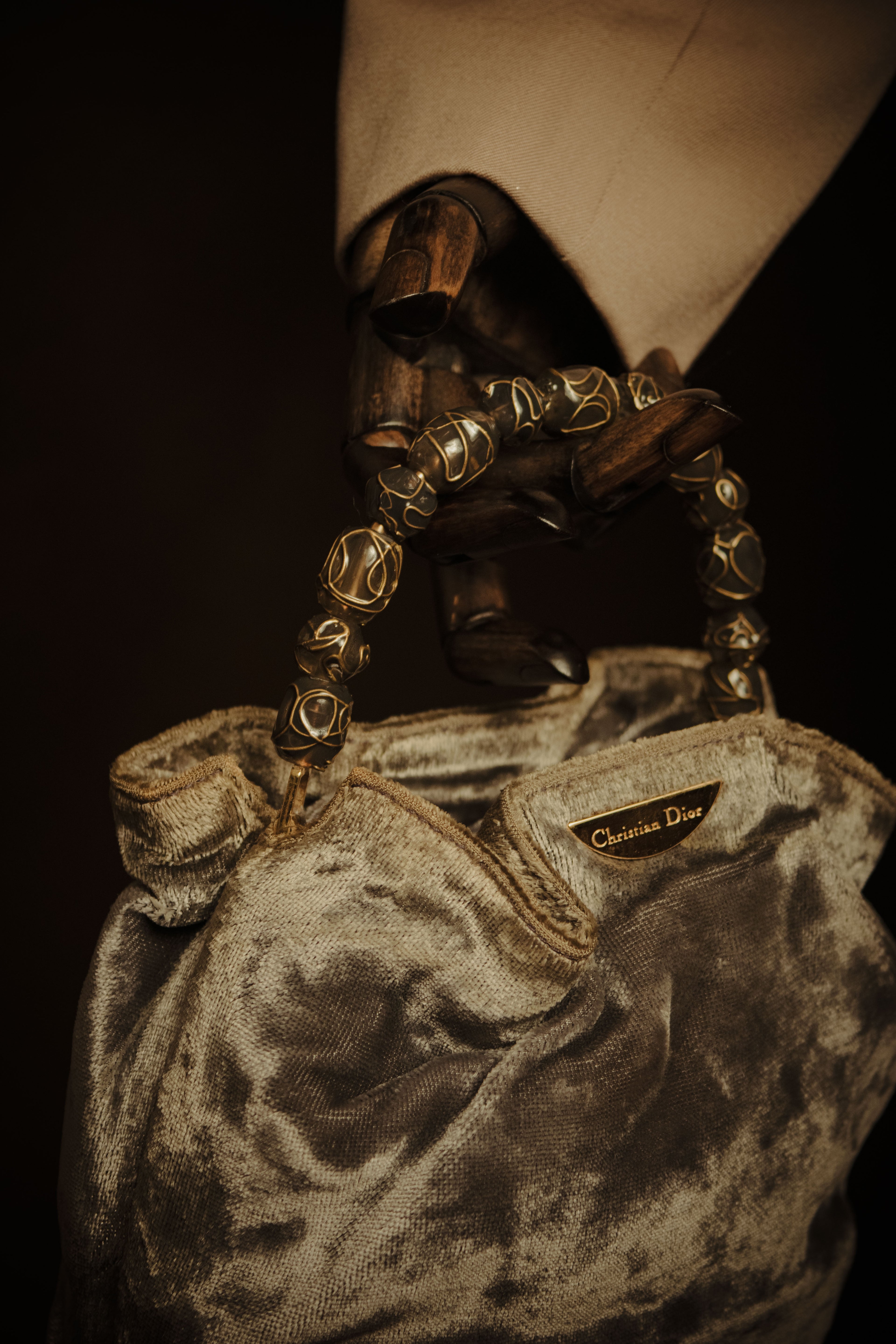 –SPECIAL– “Christian Dior”
90’s-00’s Beaded handle velvet pouch bag