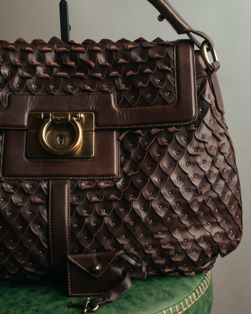-SPECIAL- “Salvatore Ferragamo” 00’s-10’s Leather scale appliqué gancini shoulder bag