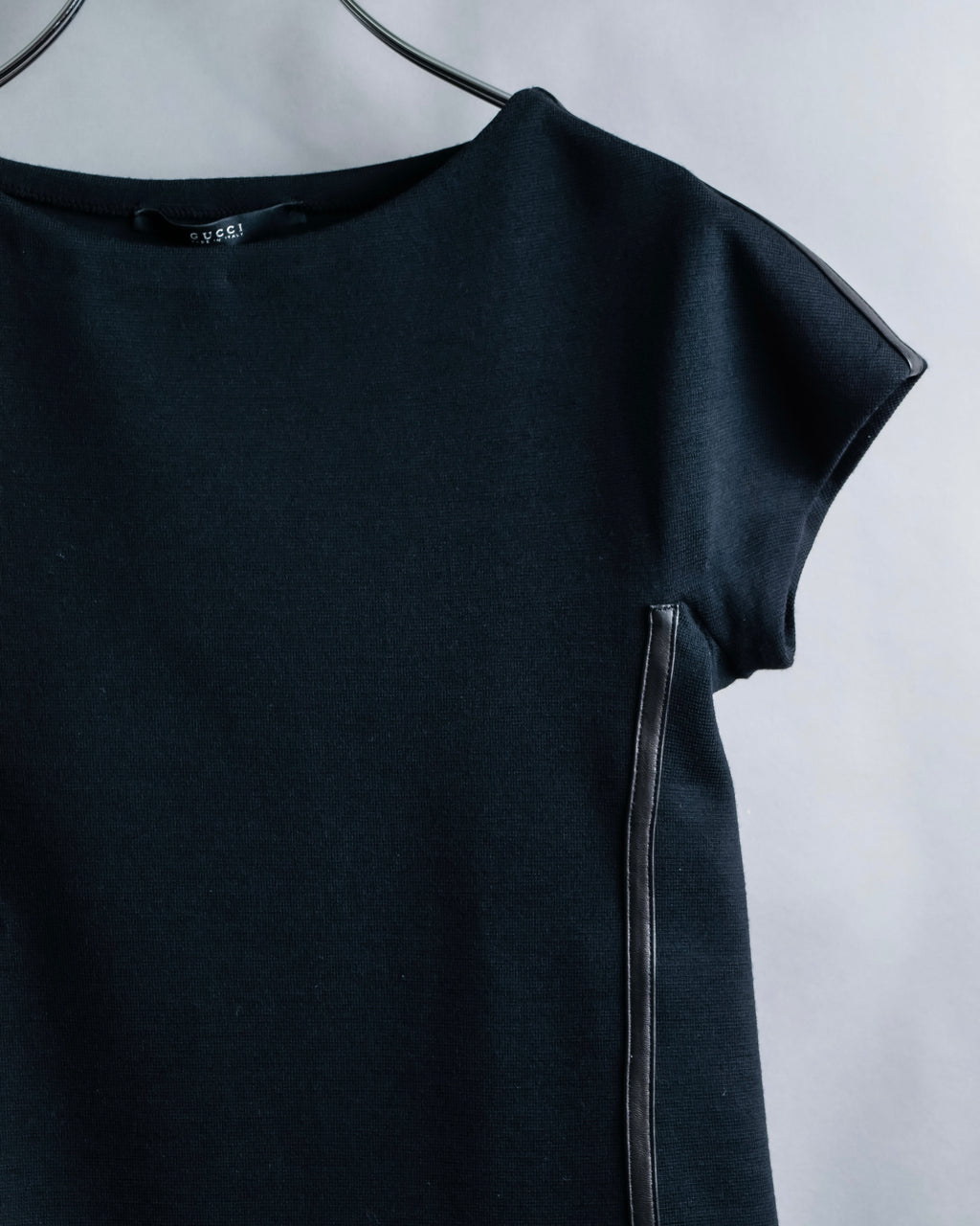 "GUCCI" Leather piping design box sleeve T-shirt