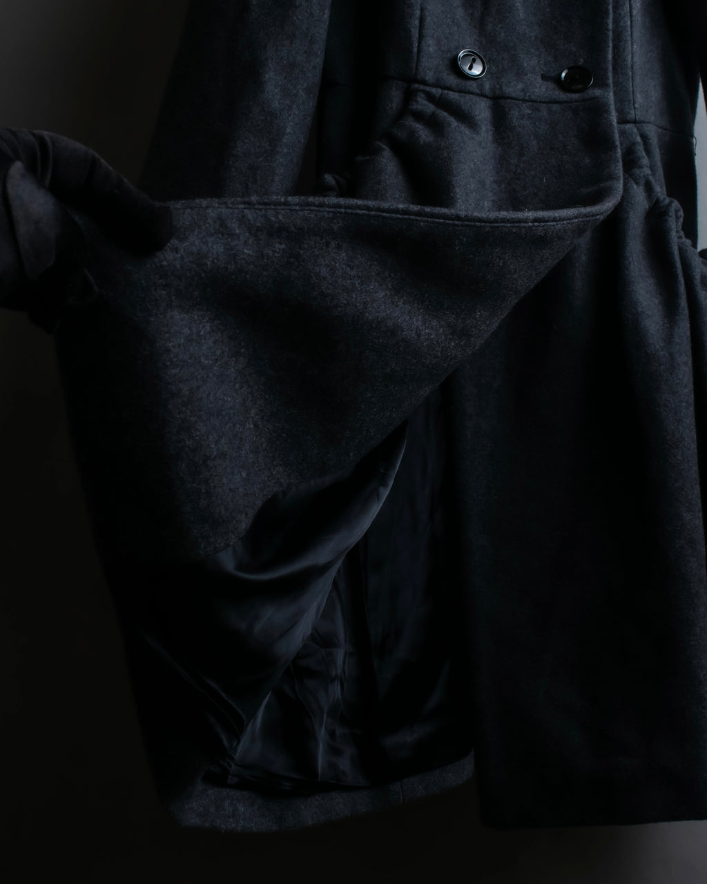 "Chloe" Gathered waist round collar coat